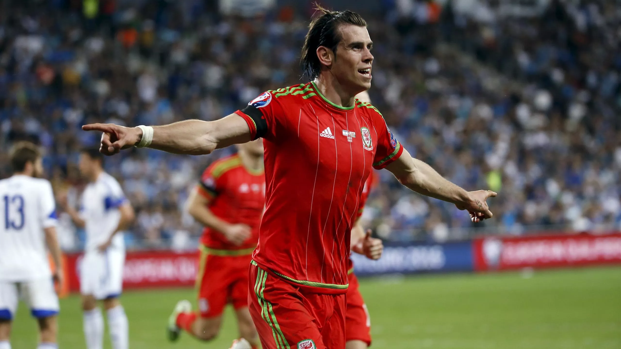 Gareth Bale scores two as Wales storm