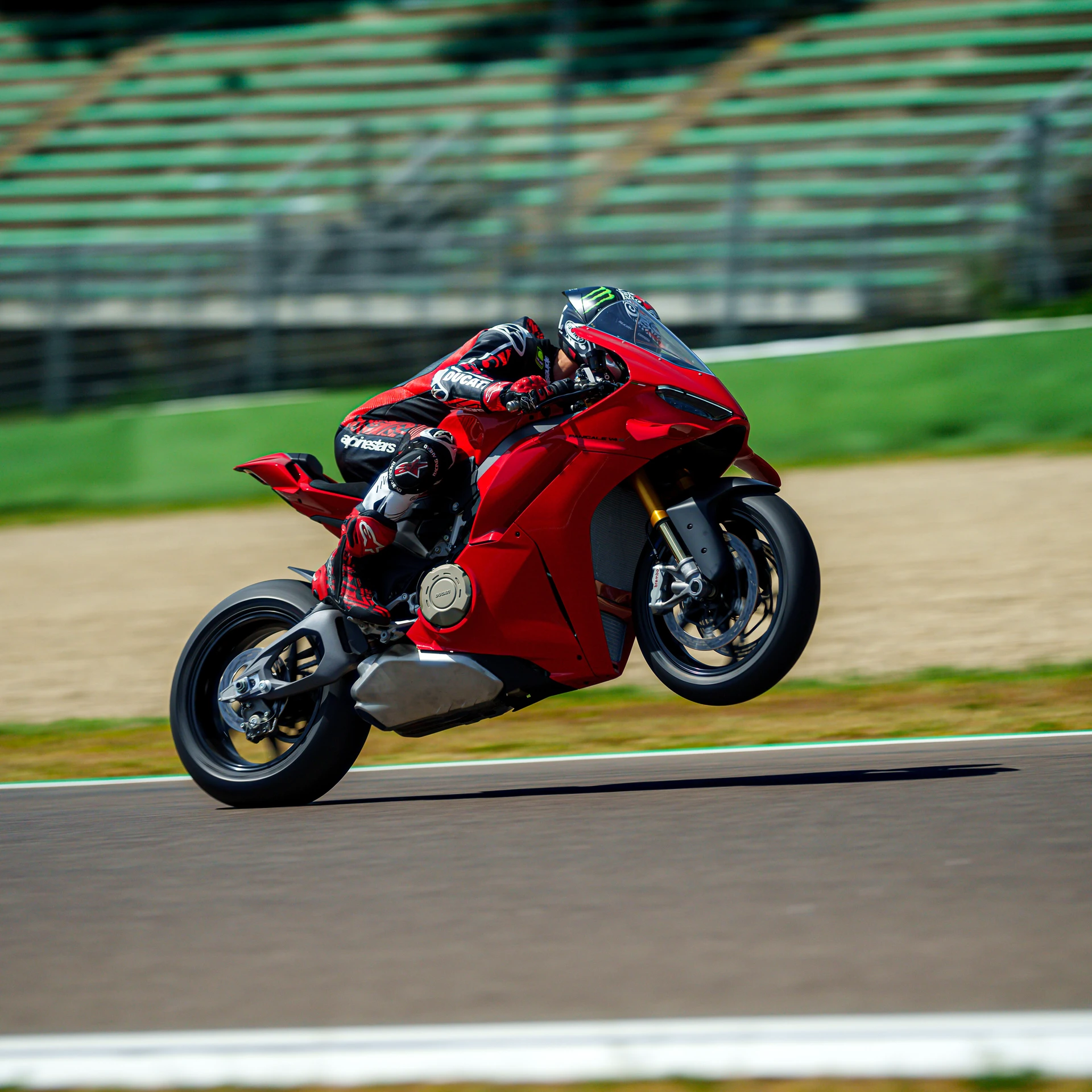 Panigale V4