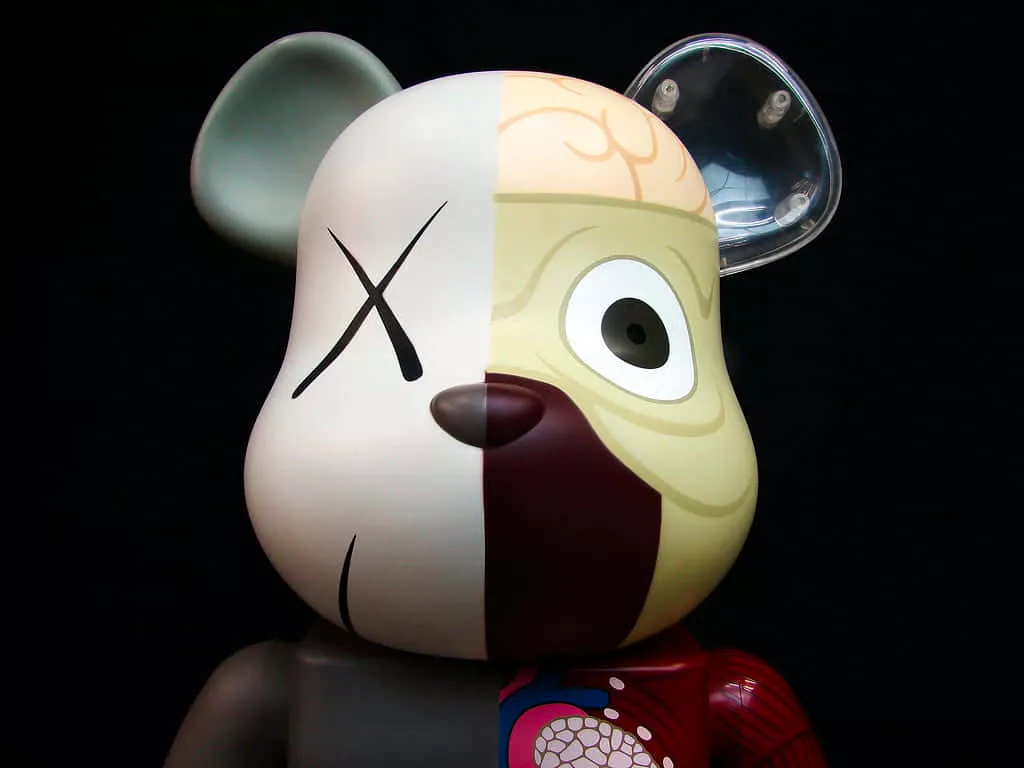 Download Kaws Bearbrick 1024 X 768