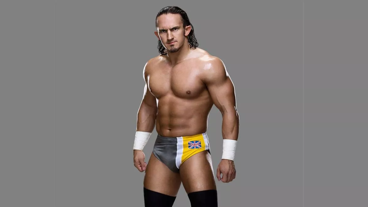 Adrian Neville: photo
