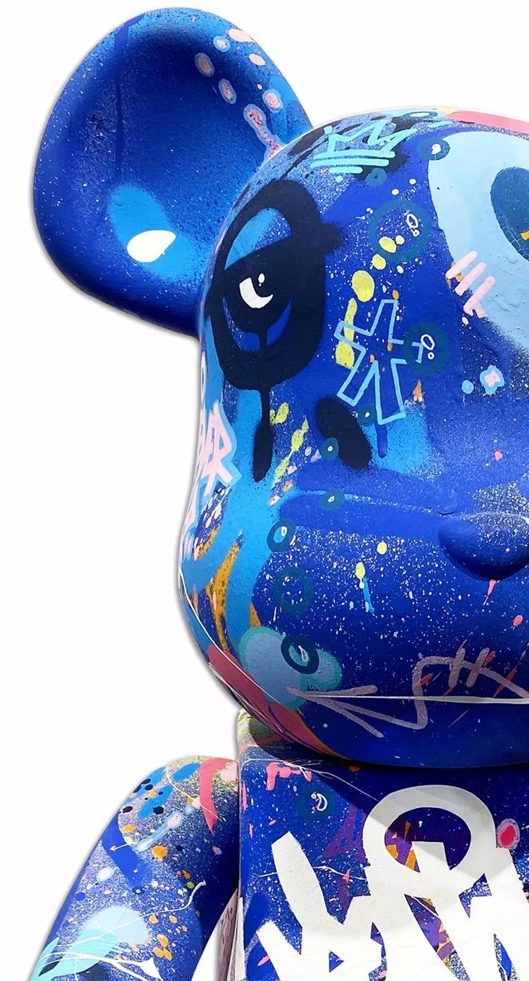 Urbaneez. Zenoy Bearbrick 1000%