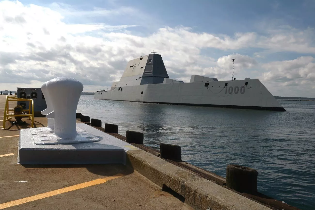 Stunning Image of the USS Zumwalt