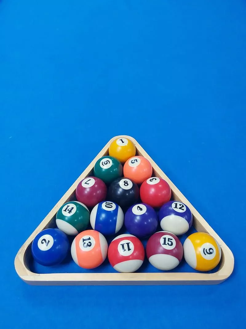 HD game board ball wallpaper