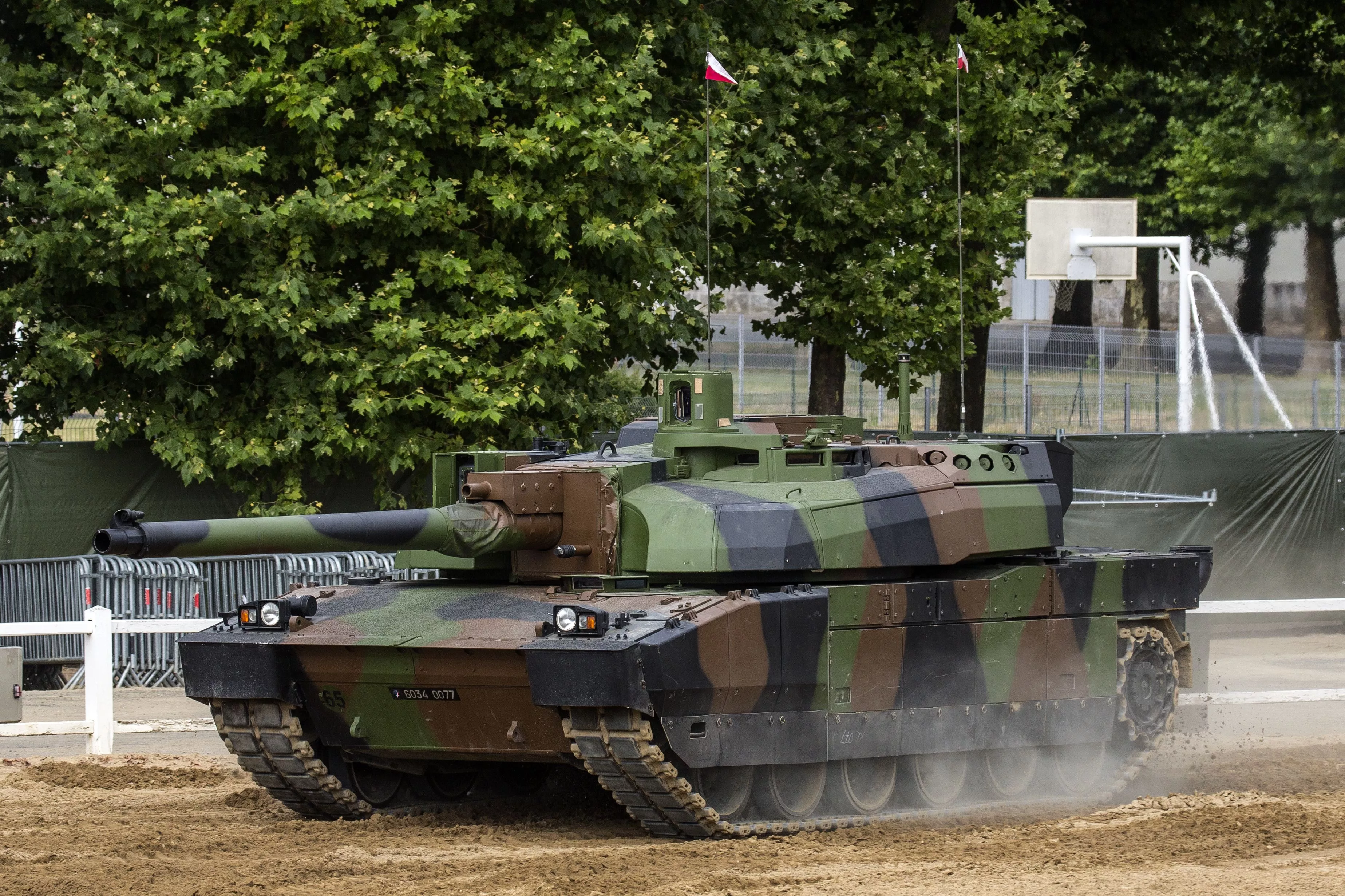 Tank Military AMX Leclerc HD Wallpaper
