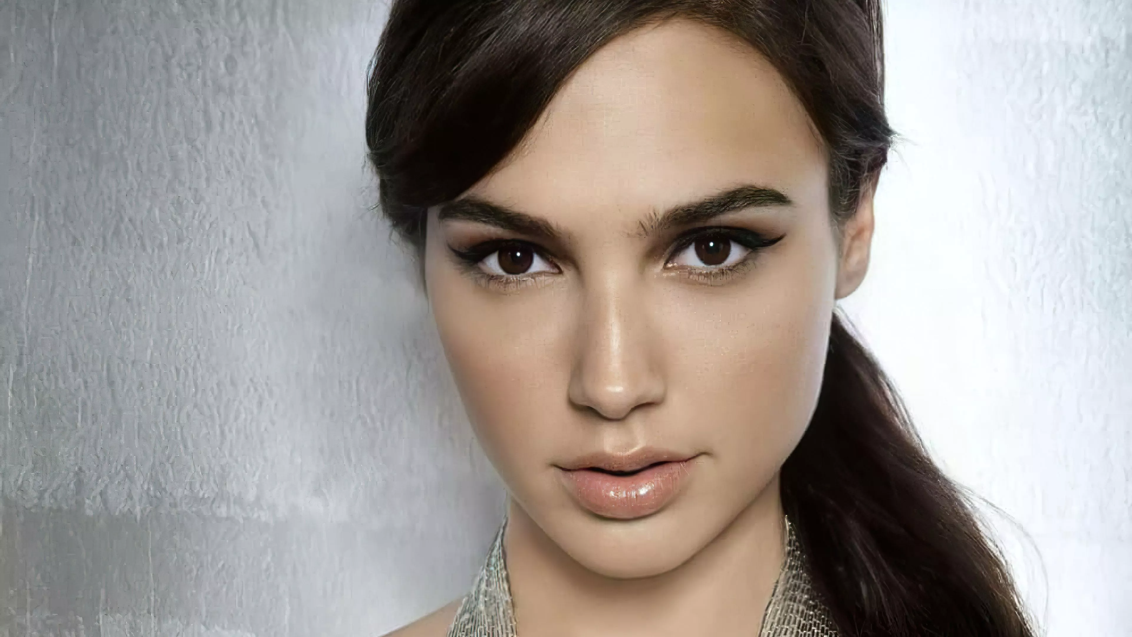 Close Up Of The Face Of The Actress Gal