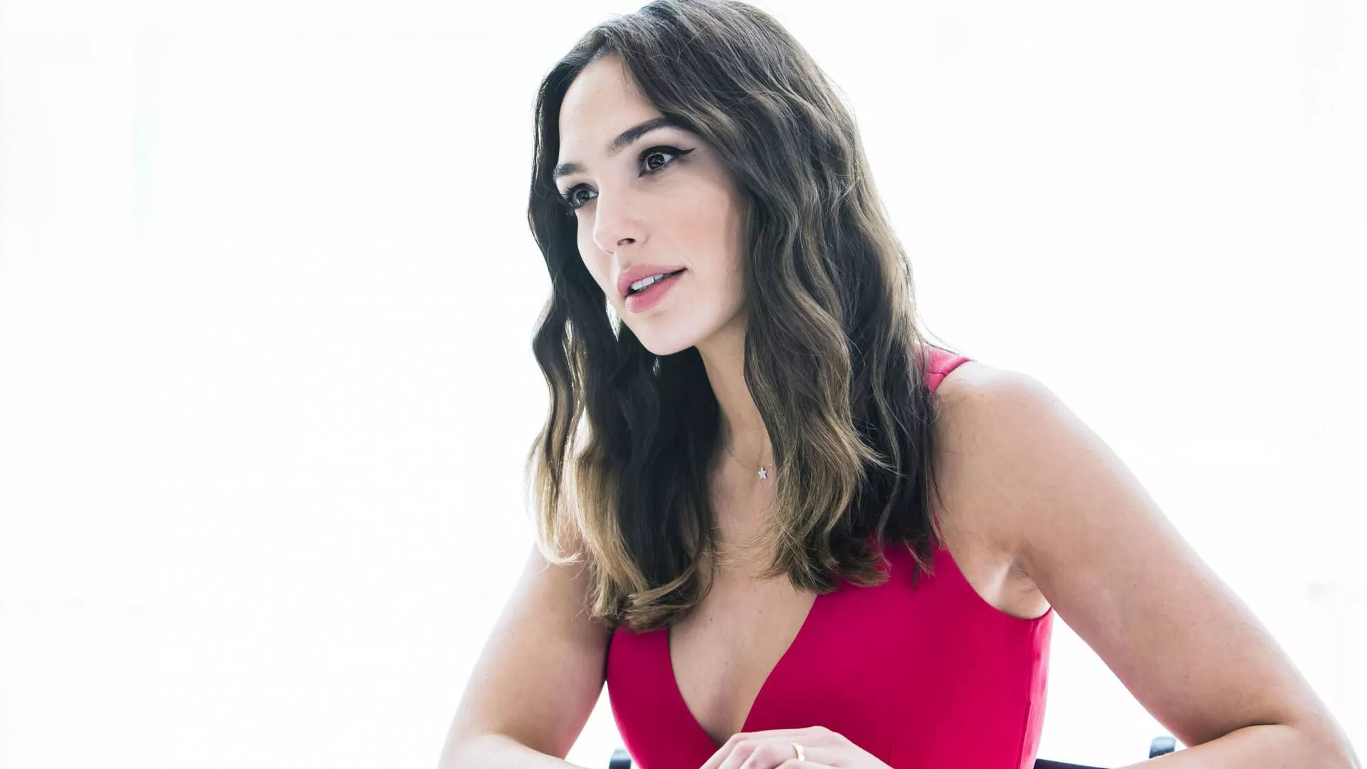 Download free Gal Gadot Hollywood