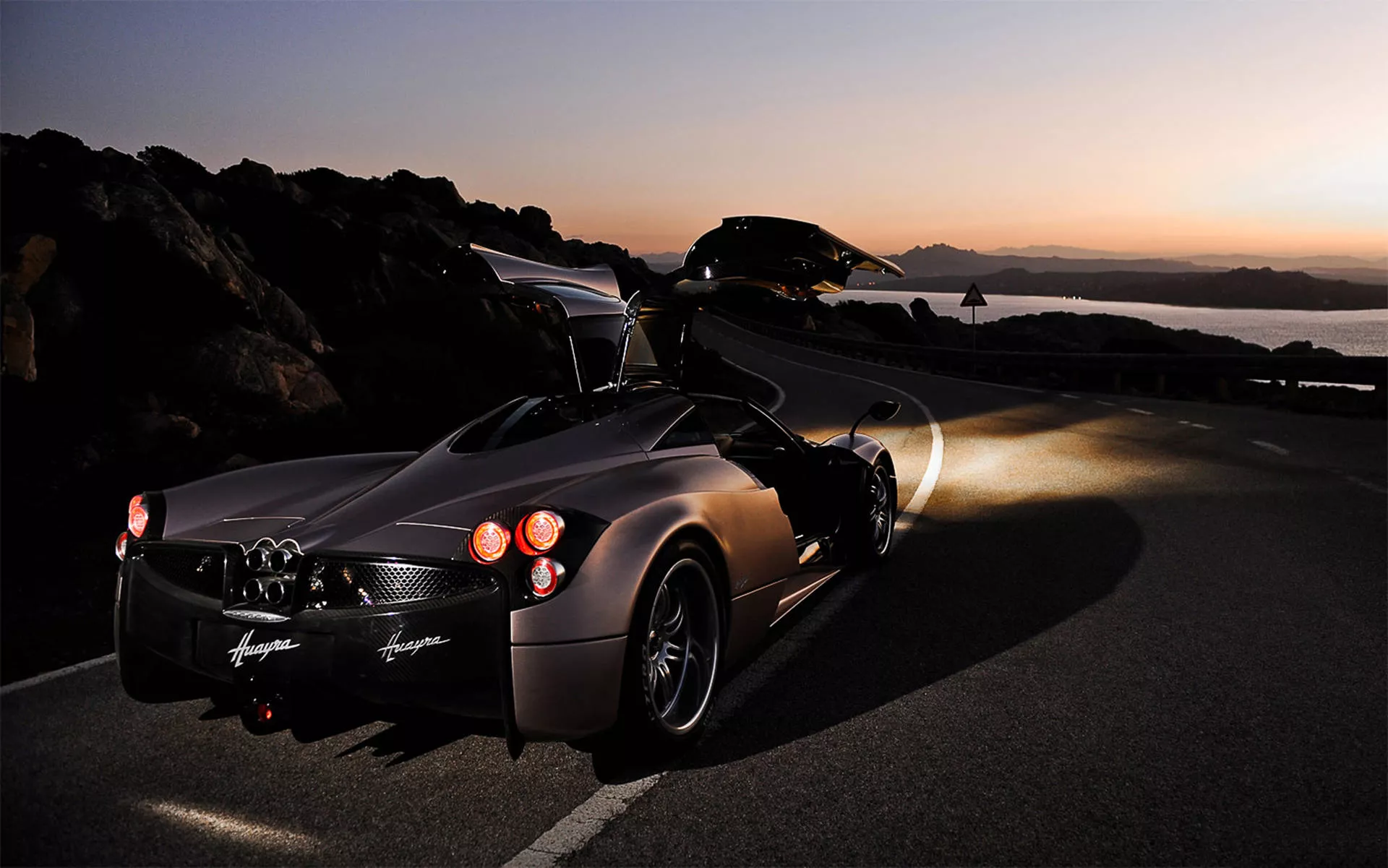 Download free Cool Car Pagani Wallpaper