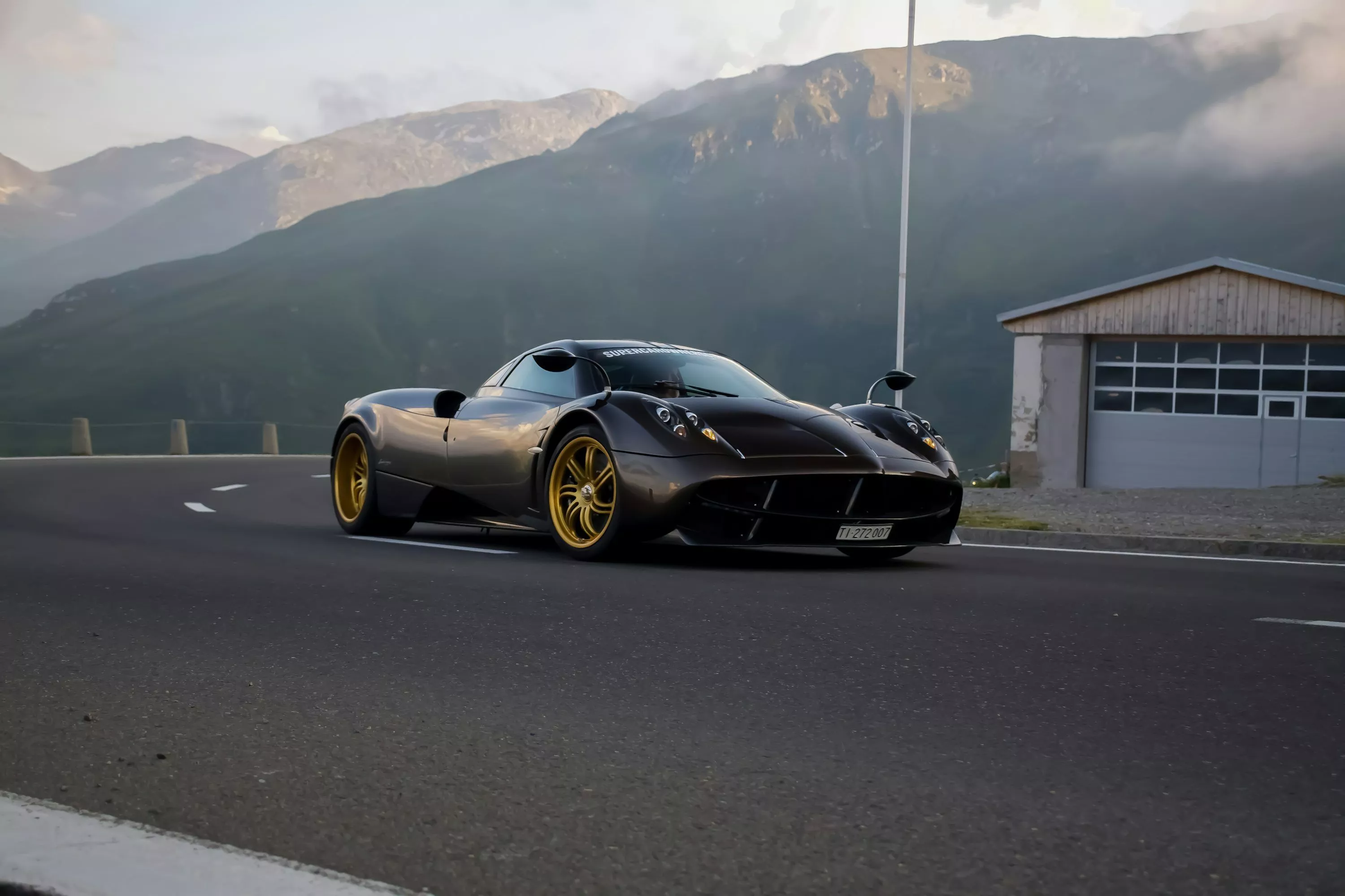 Pagani Huayra Picture. Download Free