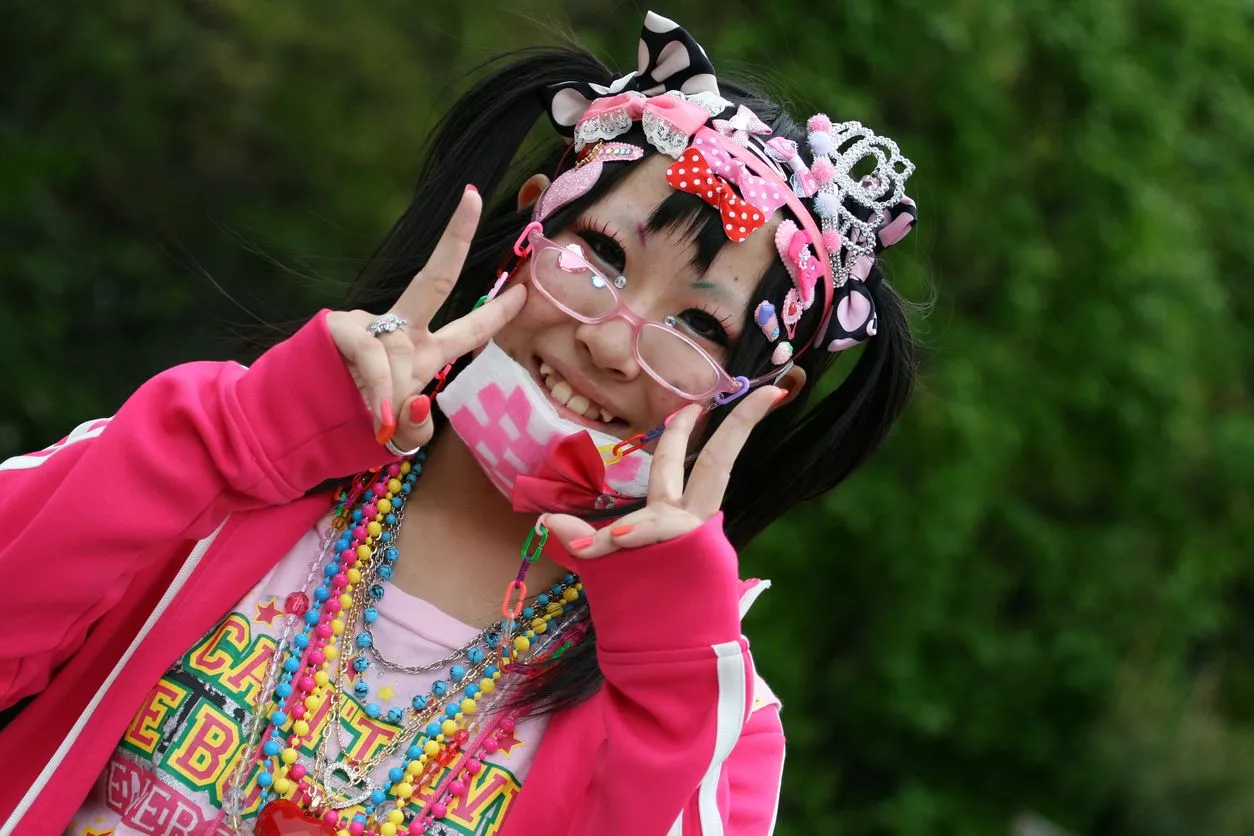 Decora: Tokyo Fashion Subculture