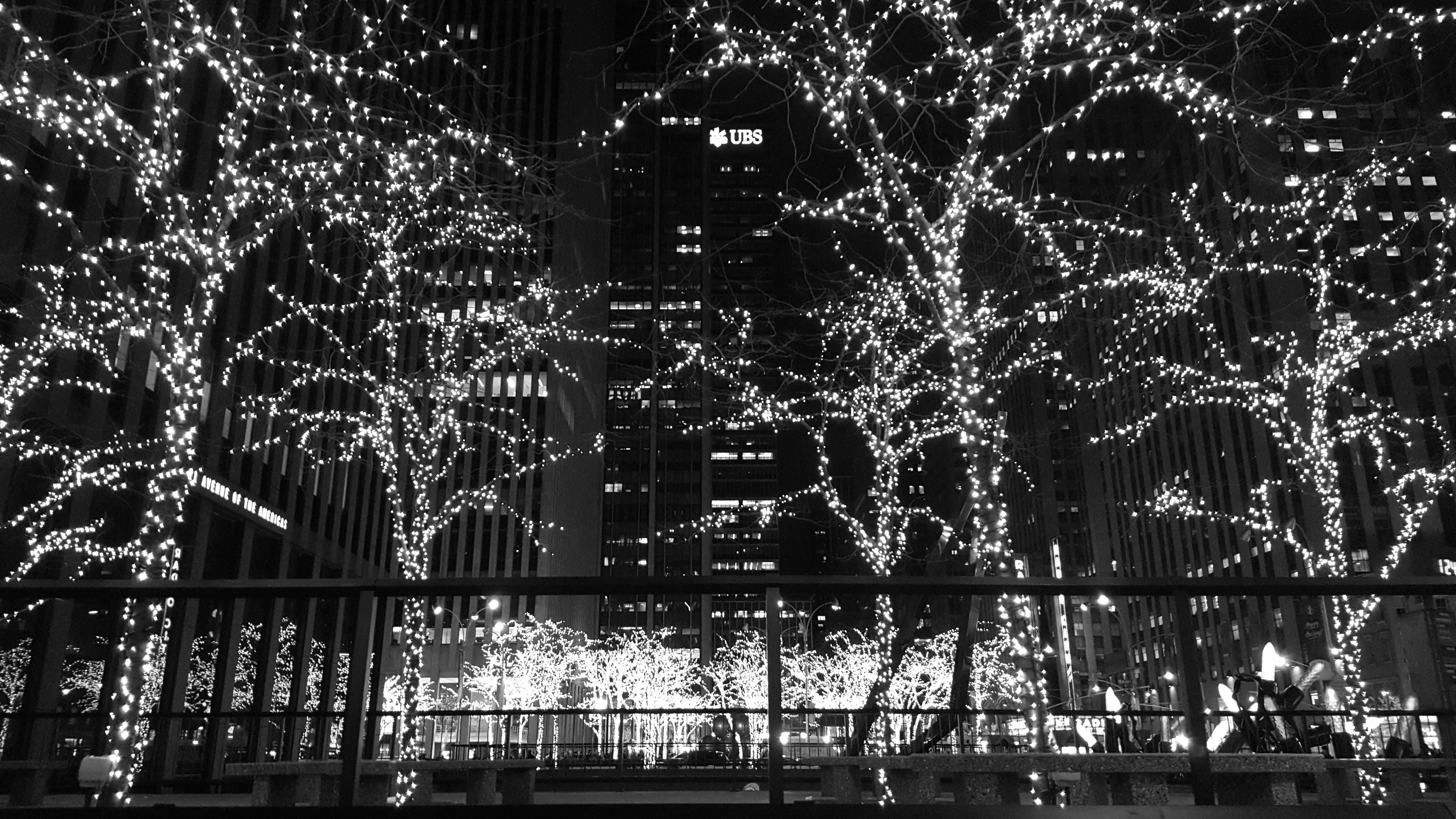Black and White Christmas Wallpaper