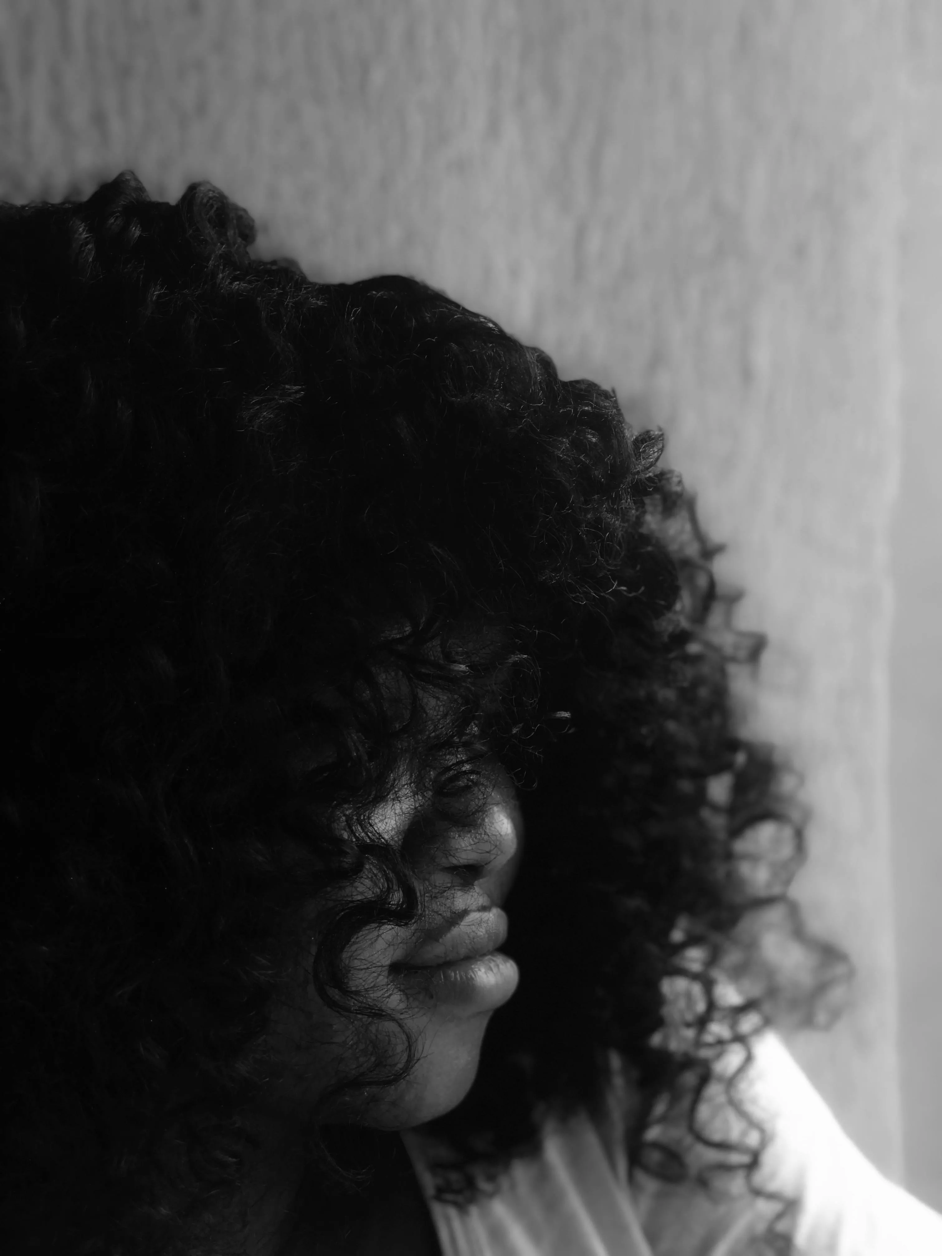 Artistic 3b Curly Hair Image for Mobile Artistic 3b Curly Hair Image for Mobile