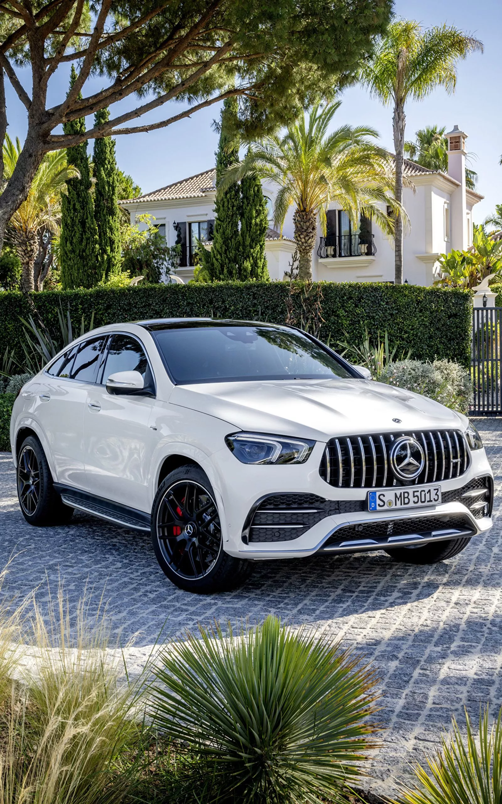 Vehicle Mercedes AMG GLE 53 Phone Wallpaper