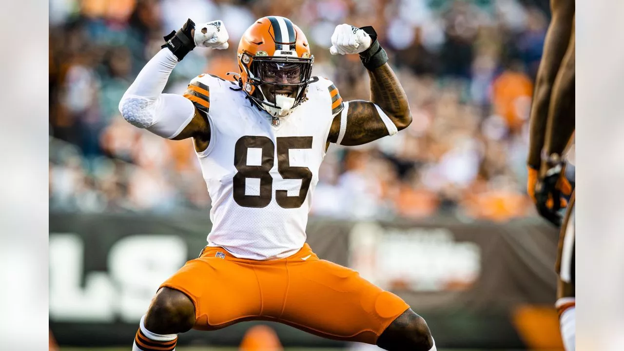 Browns designate TE David Njoku as