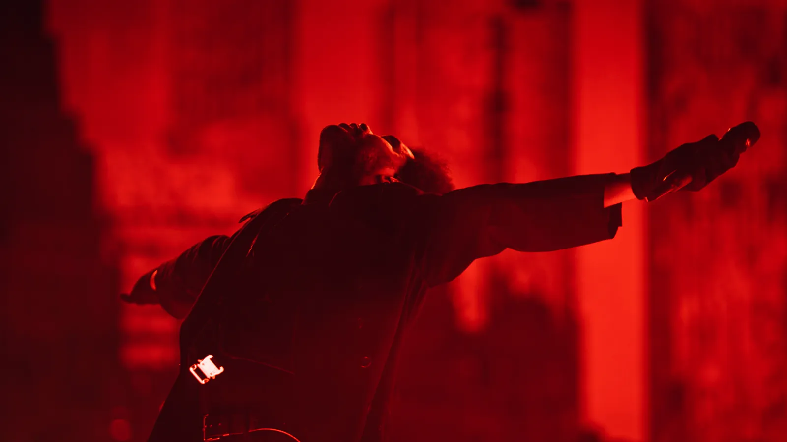 Weeknd Live Review: Singer Debuts
