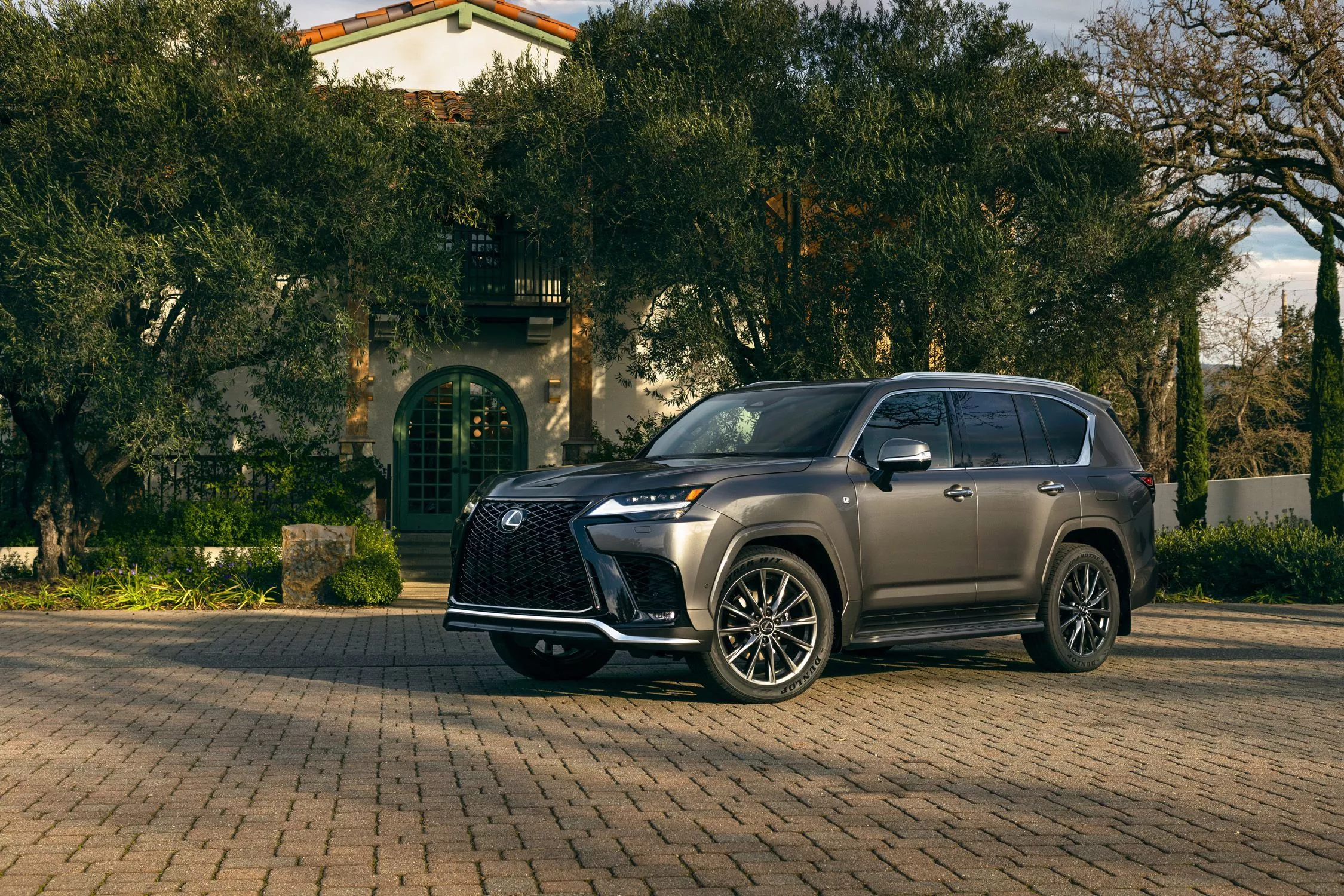Exterior Photo of the 2025 Lexus LX Hybrid