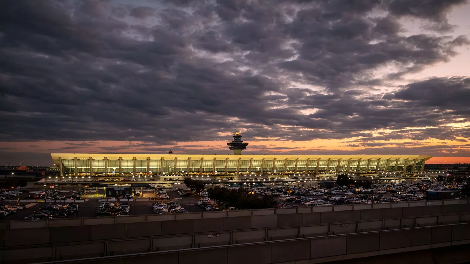 IAD. Dulles Airport, Virginia. Der