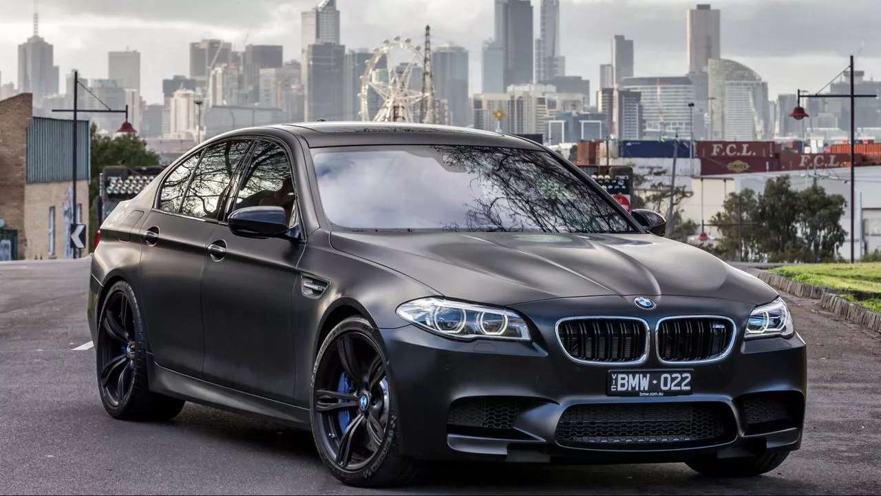 Wallpaper bmw, m5, black, side view HD
