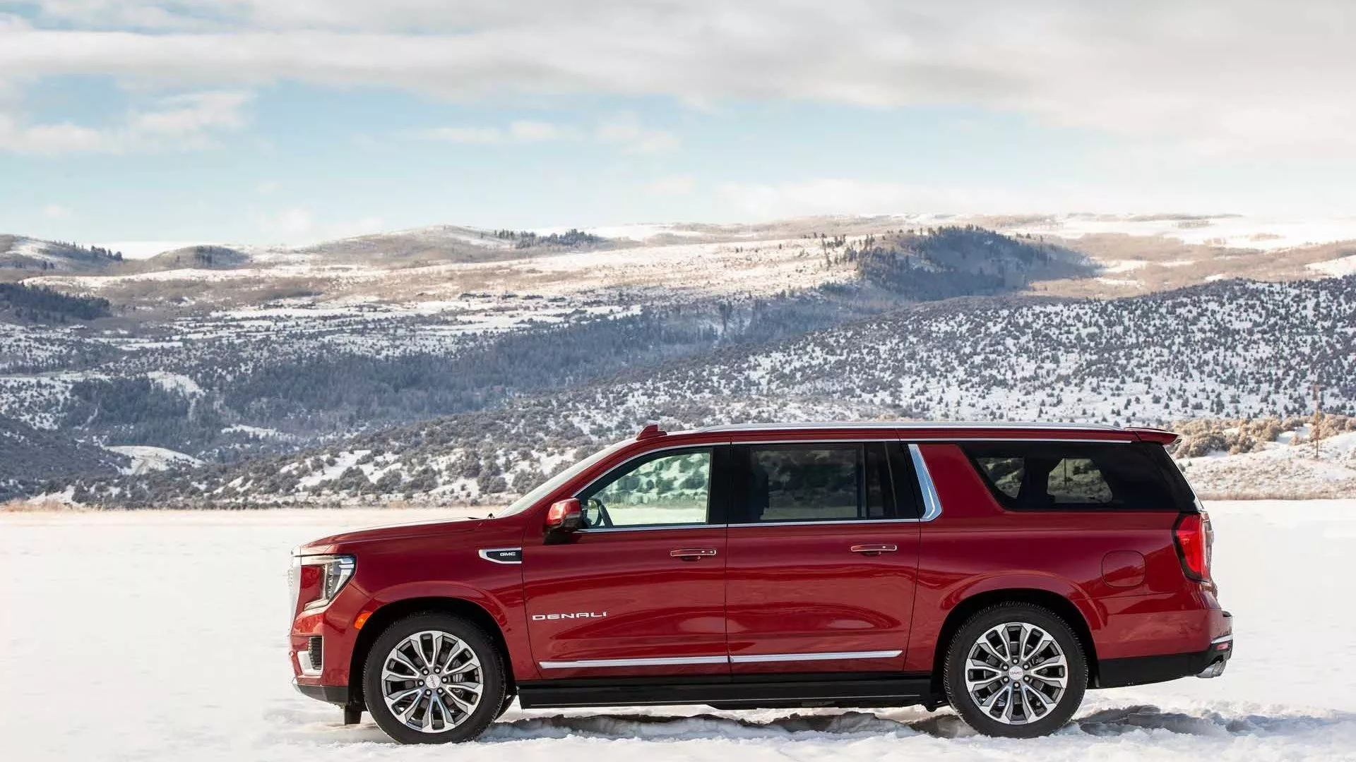 GMC Yukon Denali tacks