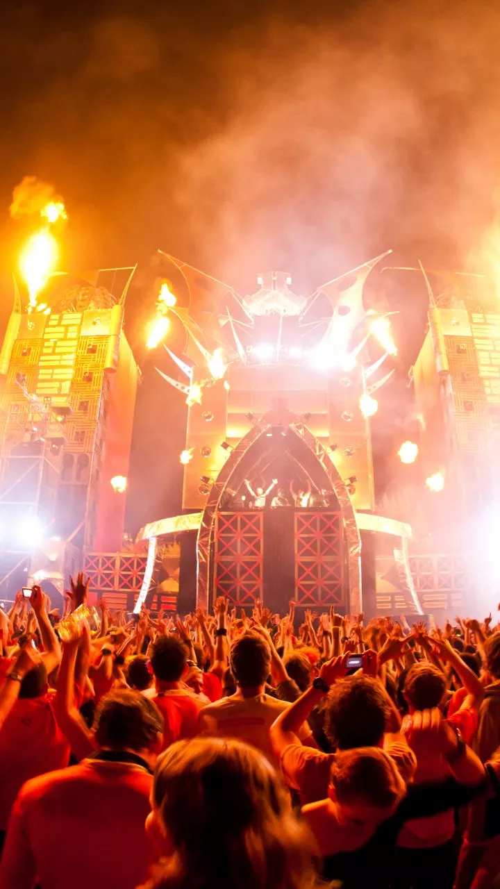 Download Defqon.1 Festival Q Dance