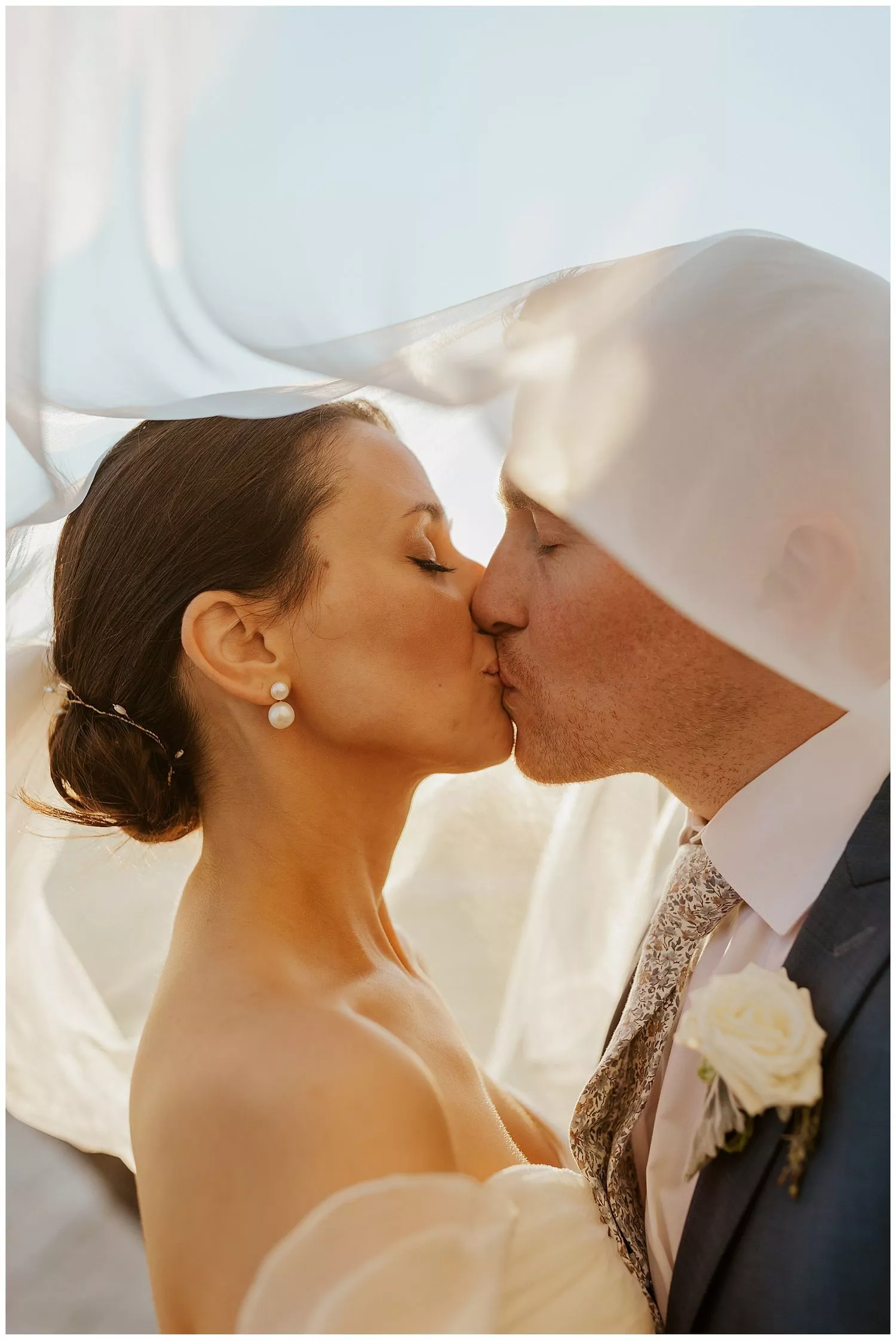 Wedding Veil Photo Ideas + Tips