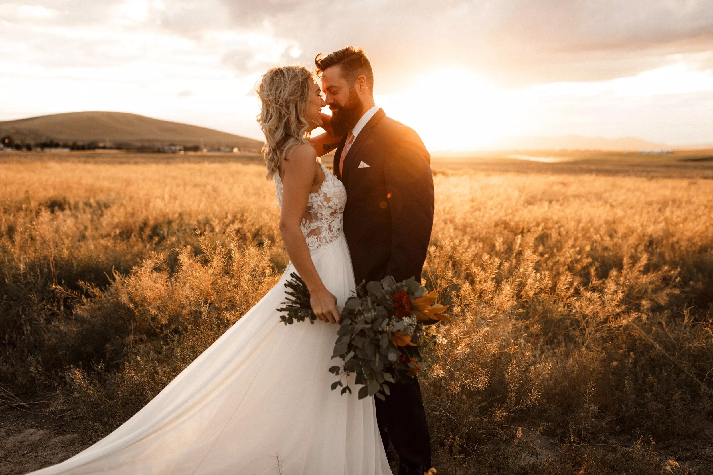 Best Lighting For Your Wedding Photo