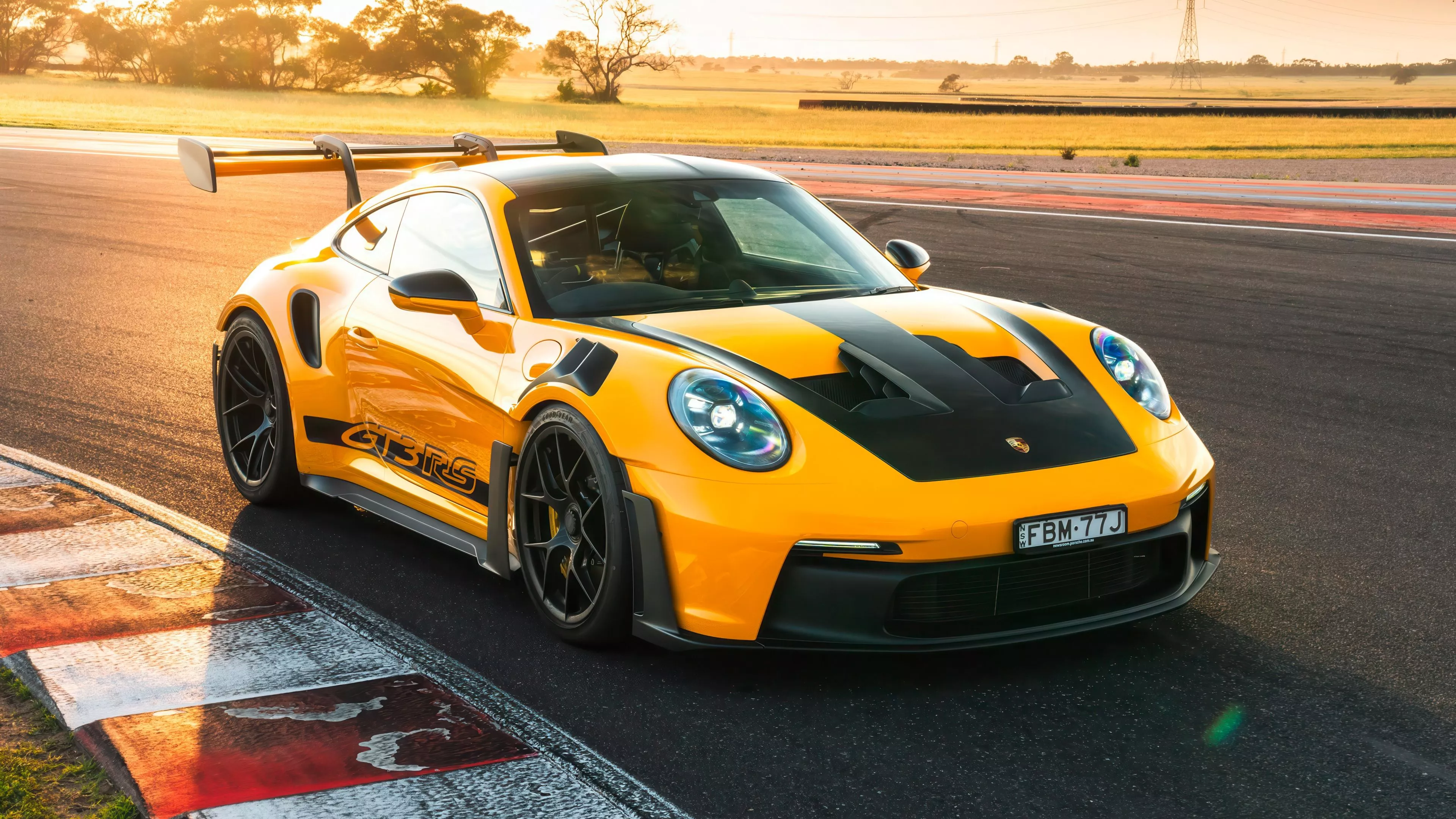 Porsche 911 GT3 RS Weissach Package