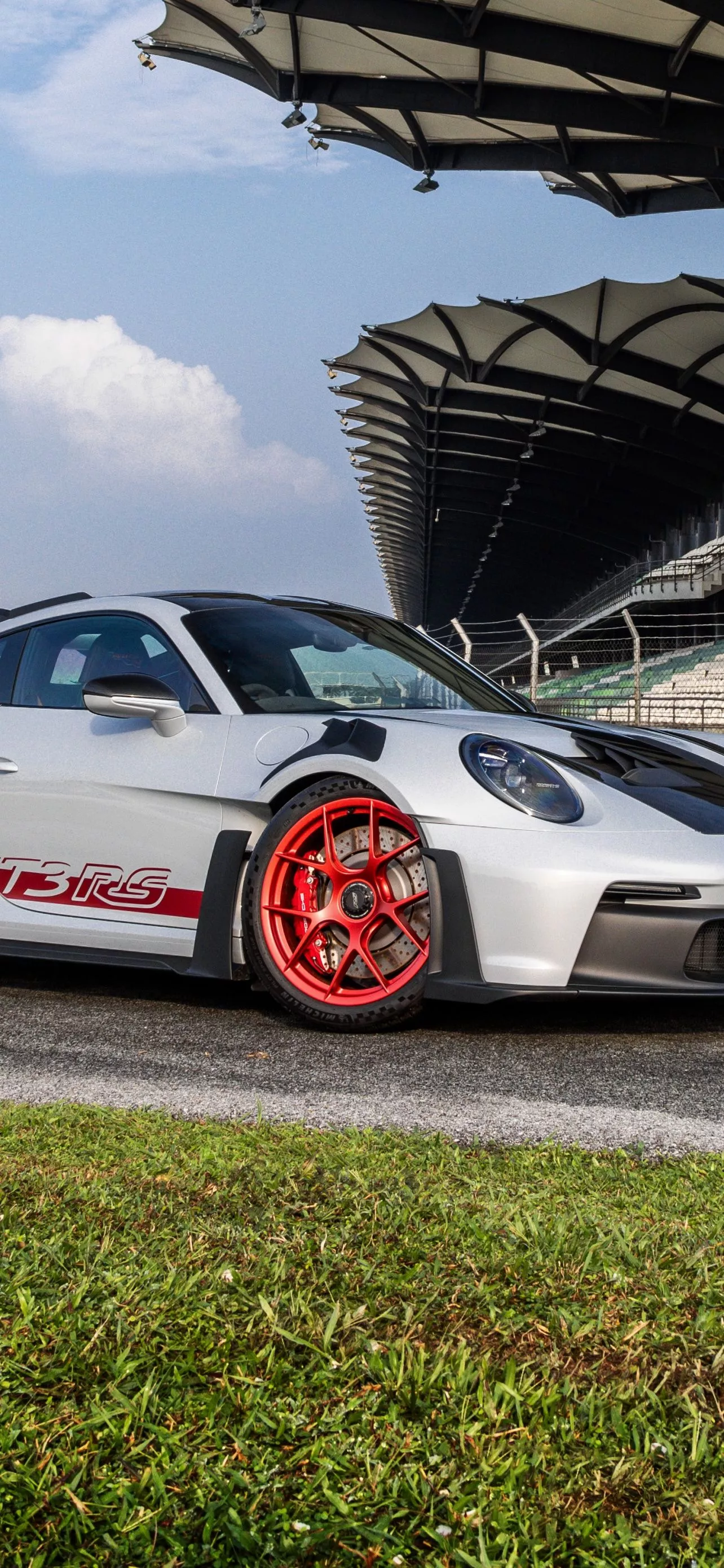 Porsche 911 GT3 RS Weissach package