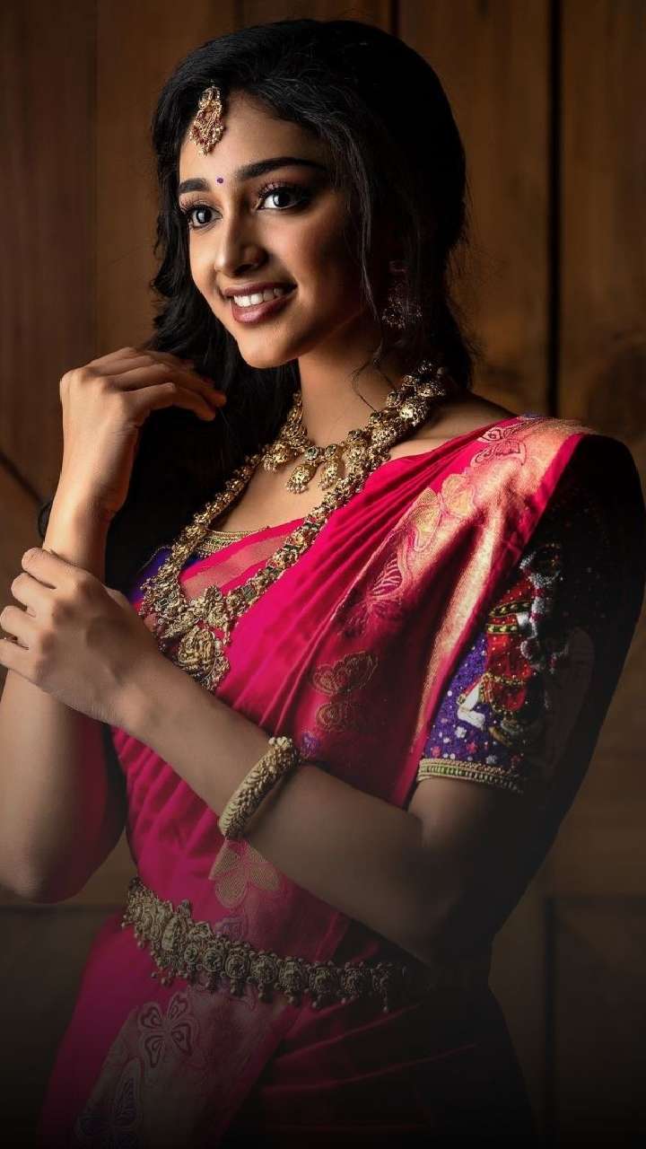 Preity Mukhundhan Inspired Contrast