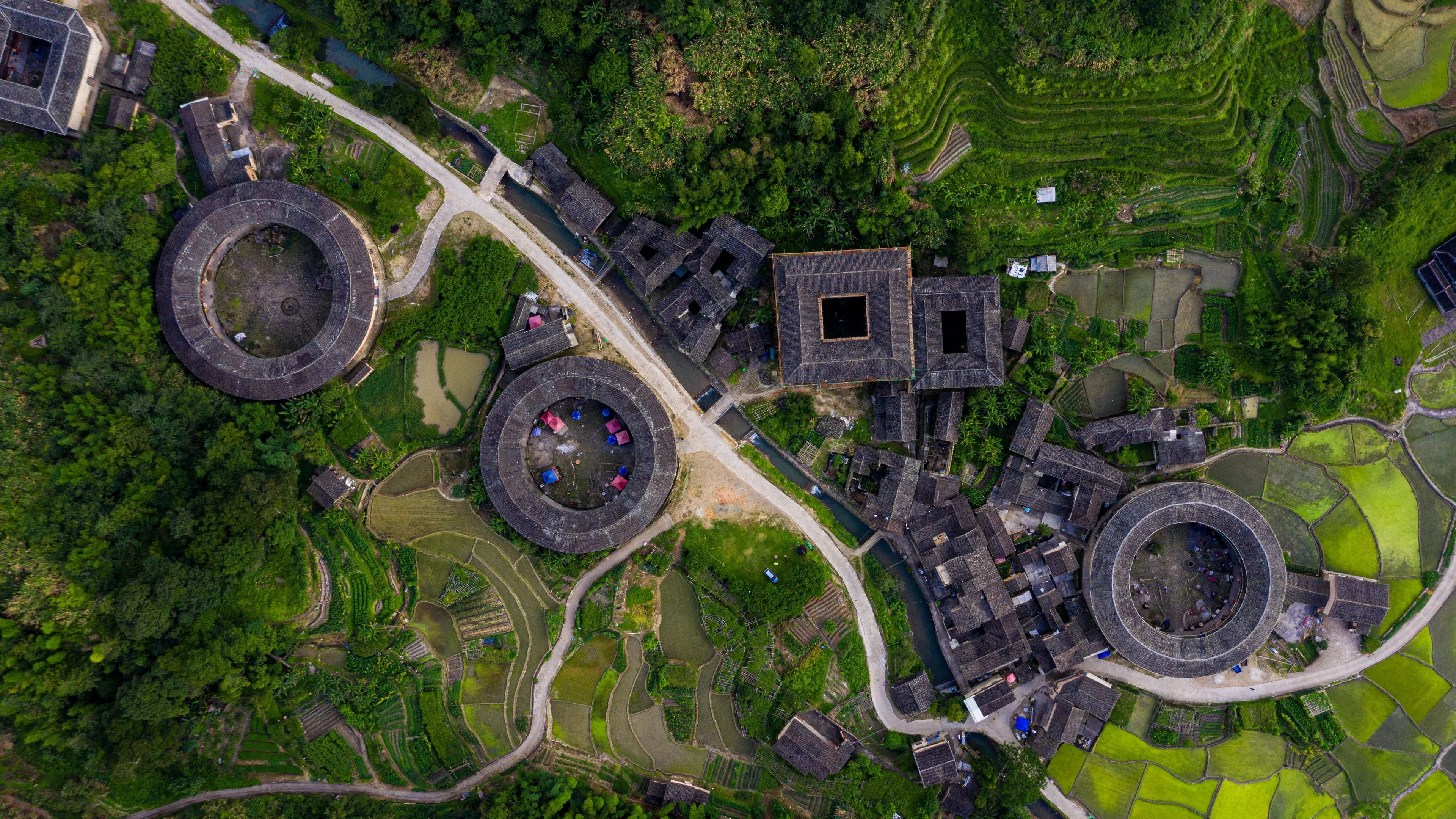 Fujian Tulou, China Wallpaper