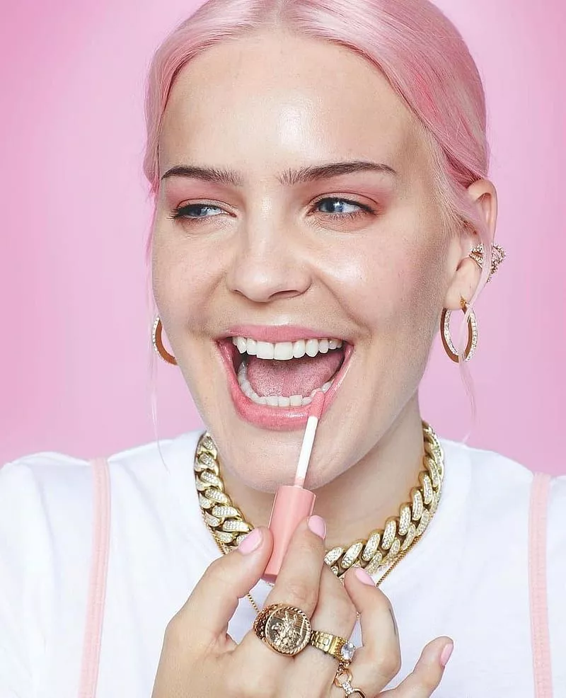 Marsmhellow, anne marie, friends, HD