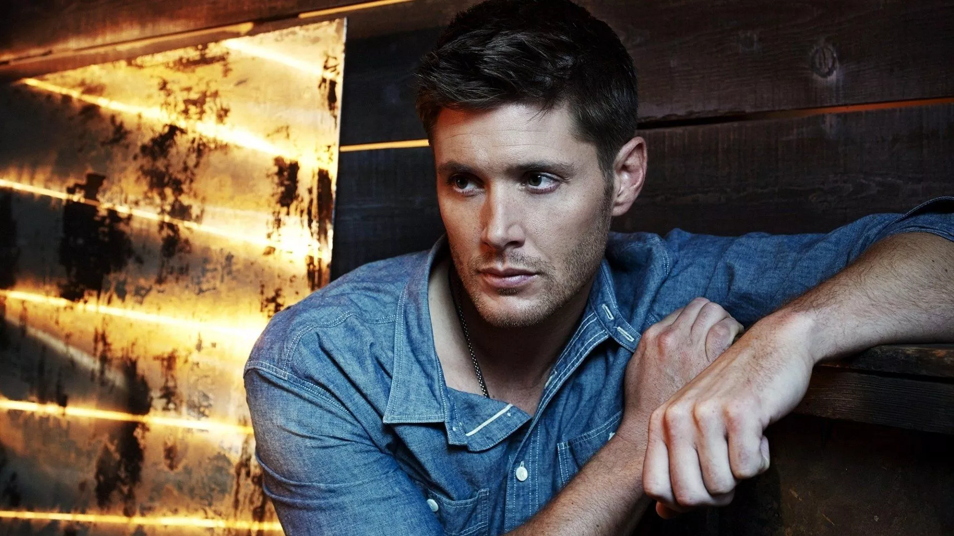 Dean Winchester HD Wallpaper: Jensen