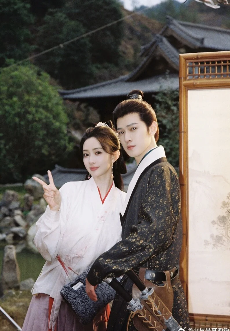 Blossom with Meng Zi Yi and Li Yun Rui