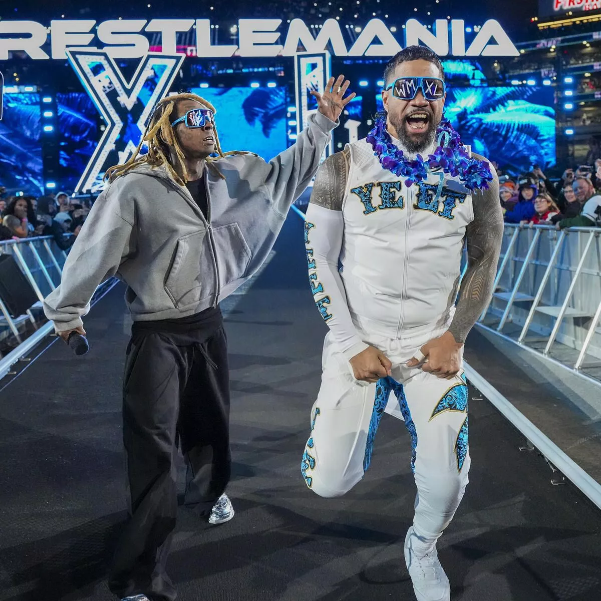 Jey Uso vs. Jimmy Uso: photo