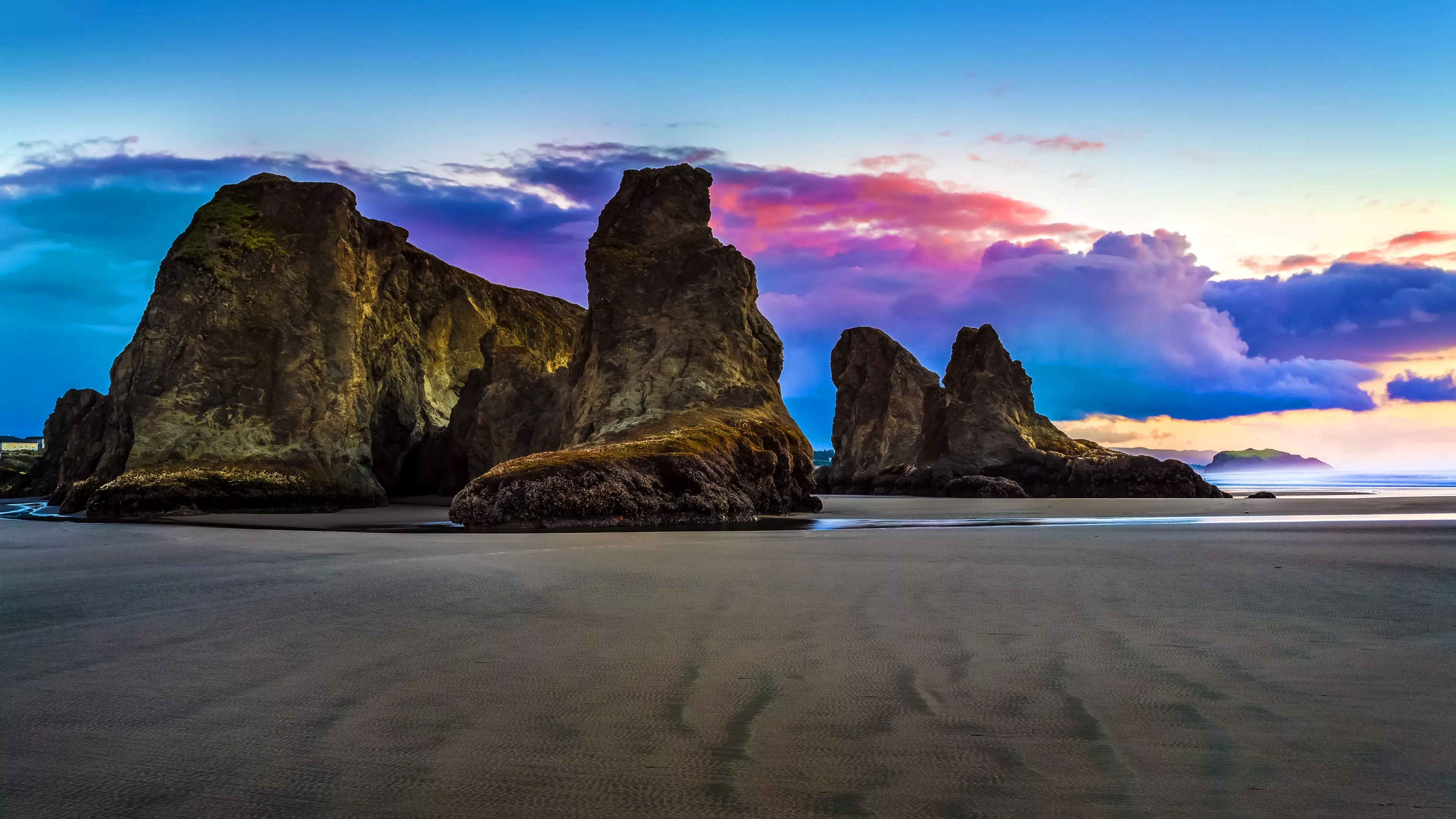 Bandon Beach Wallpaper 4K, Sea stacks