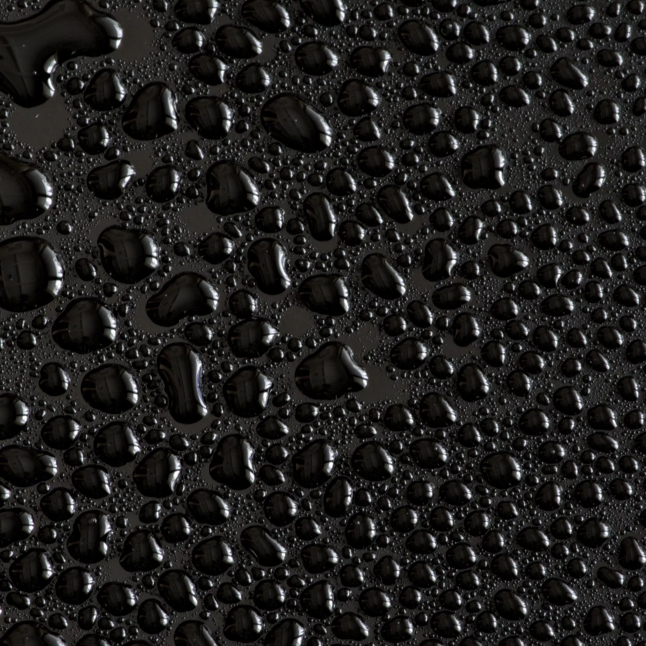 Free HD Black 4K Wallpaper —