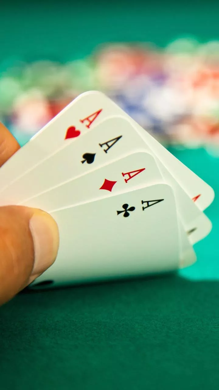 Playing Cards Wallpaper APK