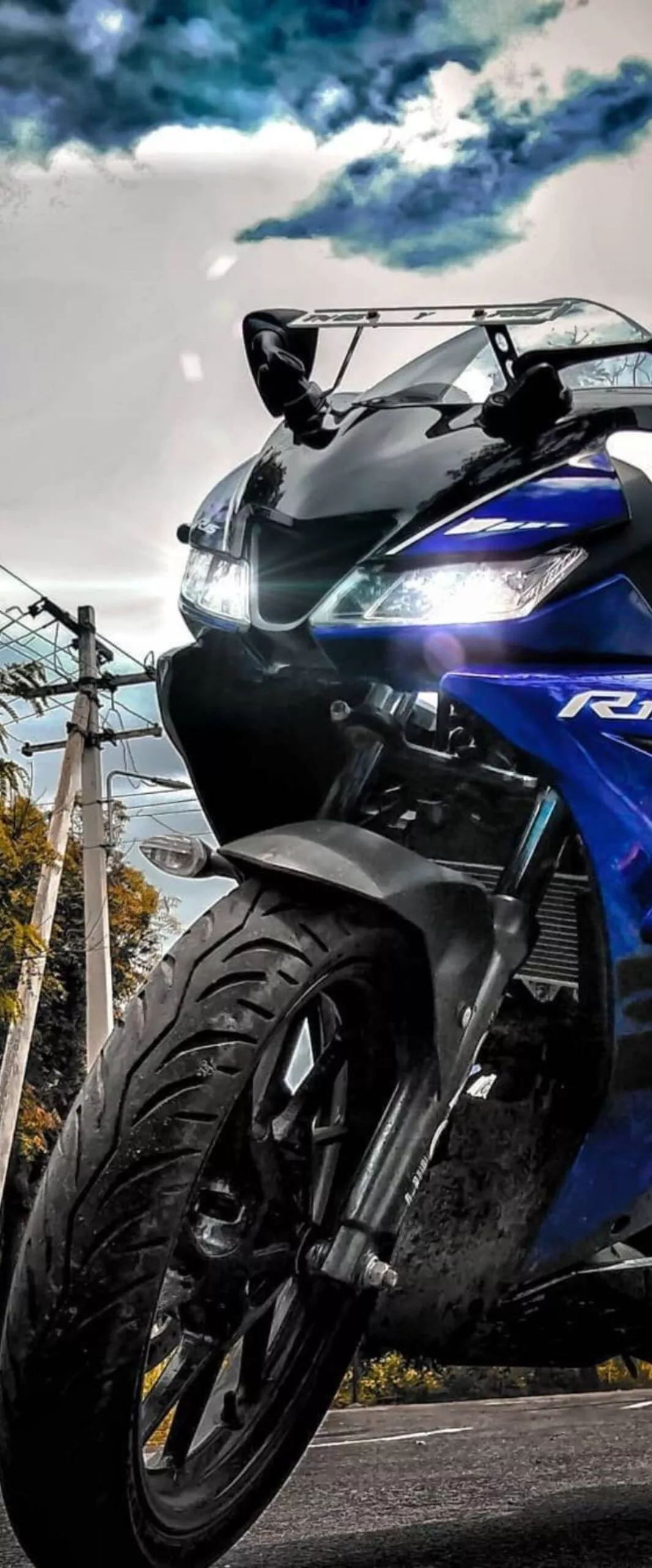 Yamaha R15 iPhone Wallpaper