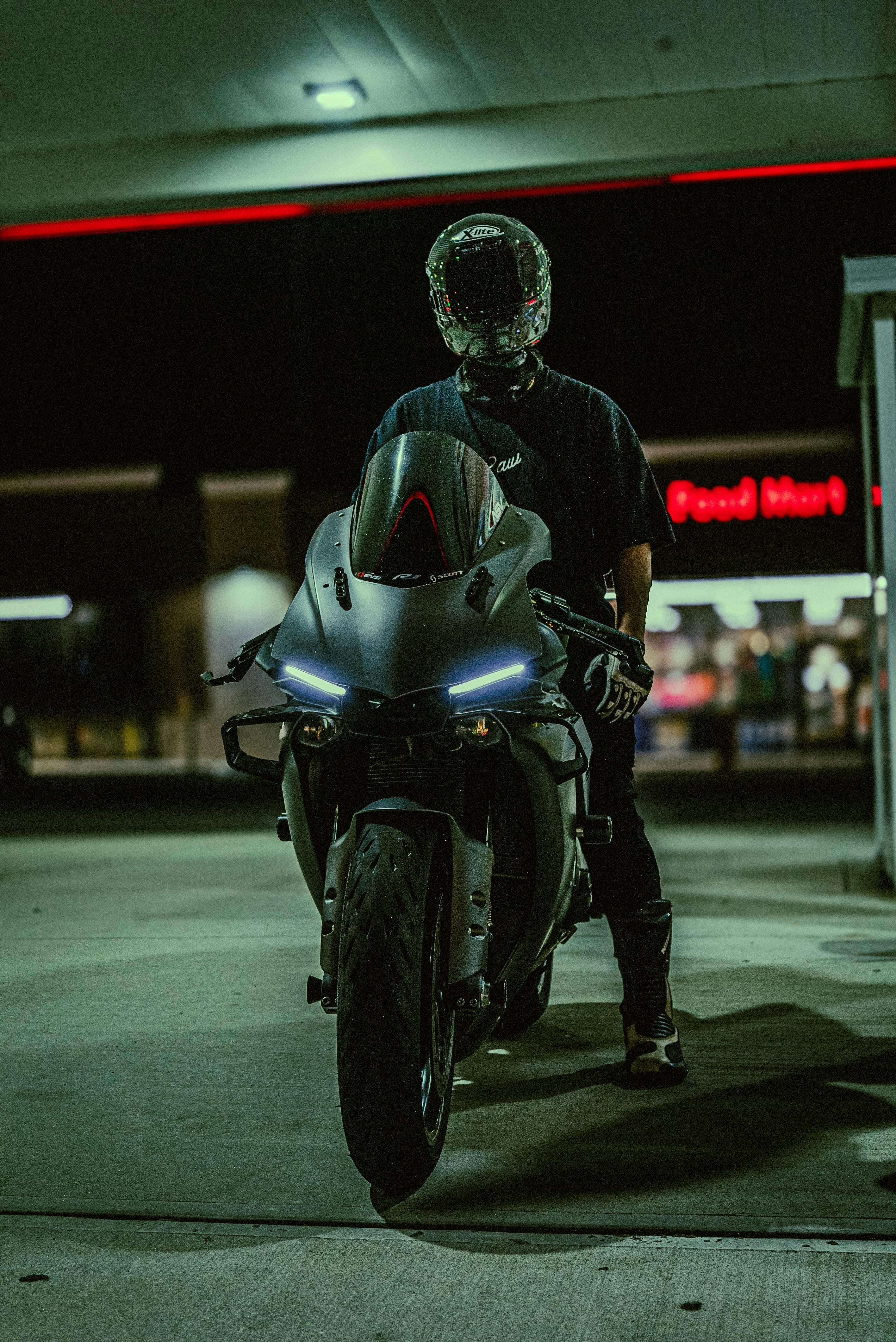 Yamaha R1 Photo, Download The BEST