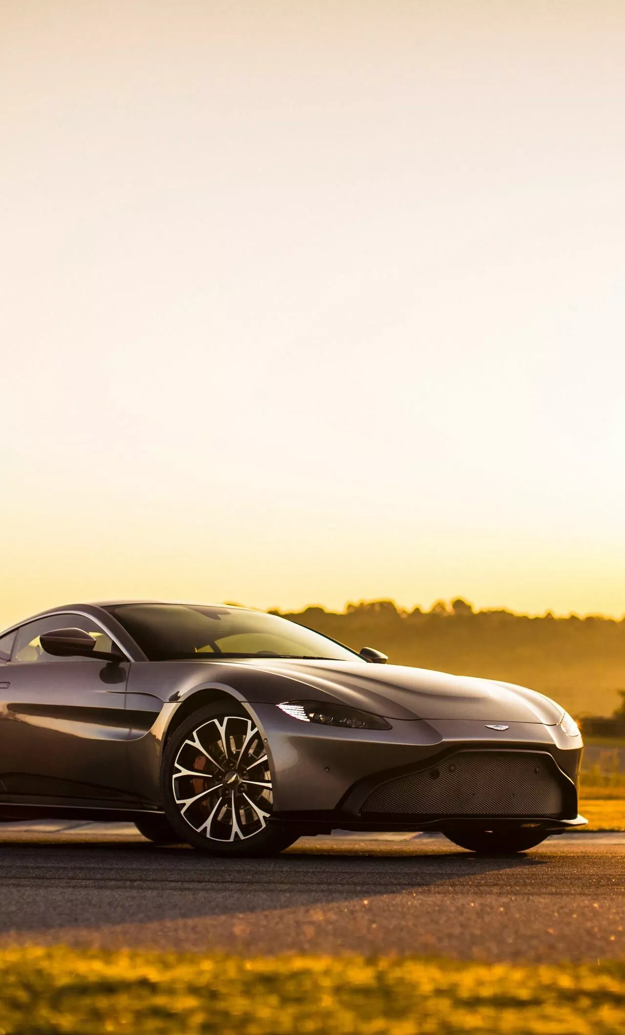 Aston Martin Wallpaper