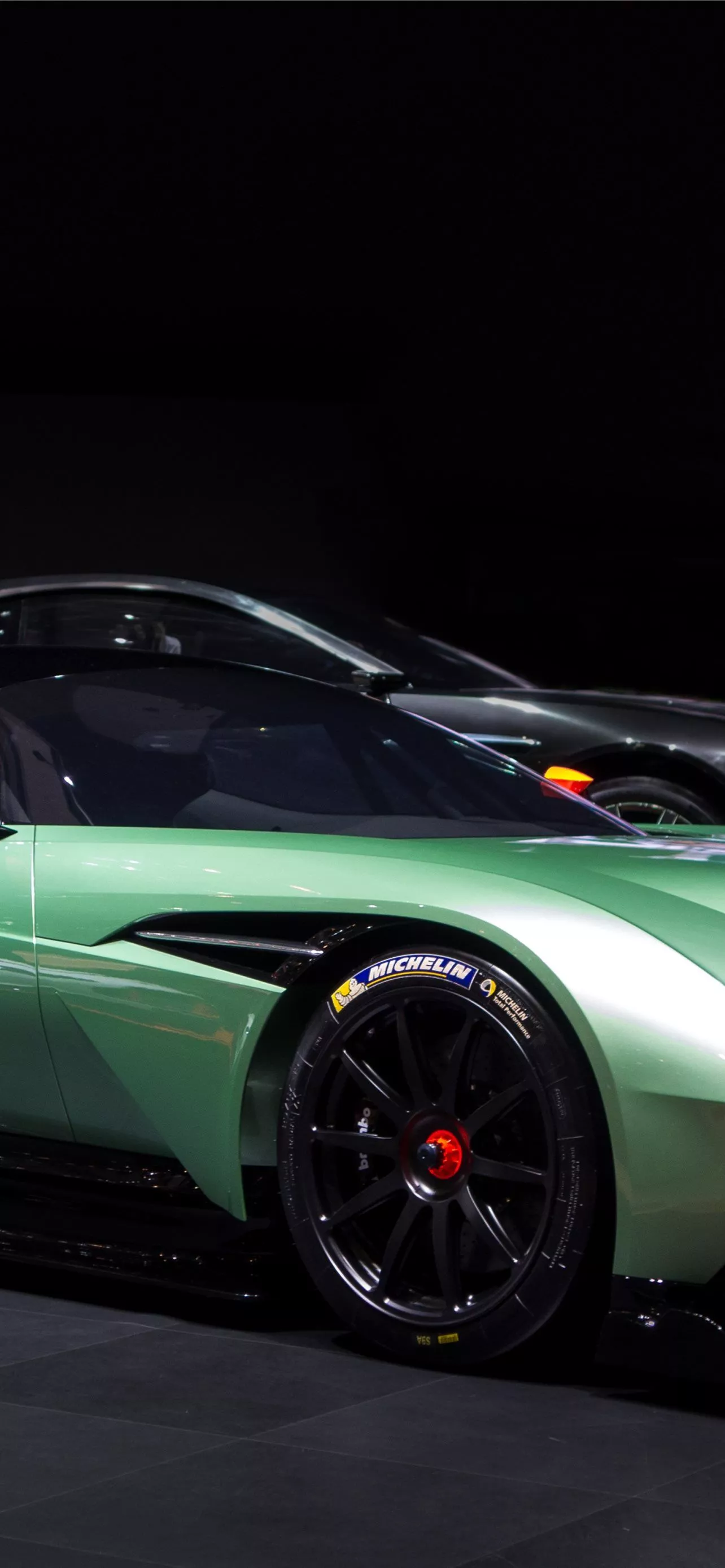 Best Aston martin vulcan iPhone HD