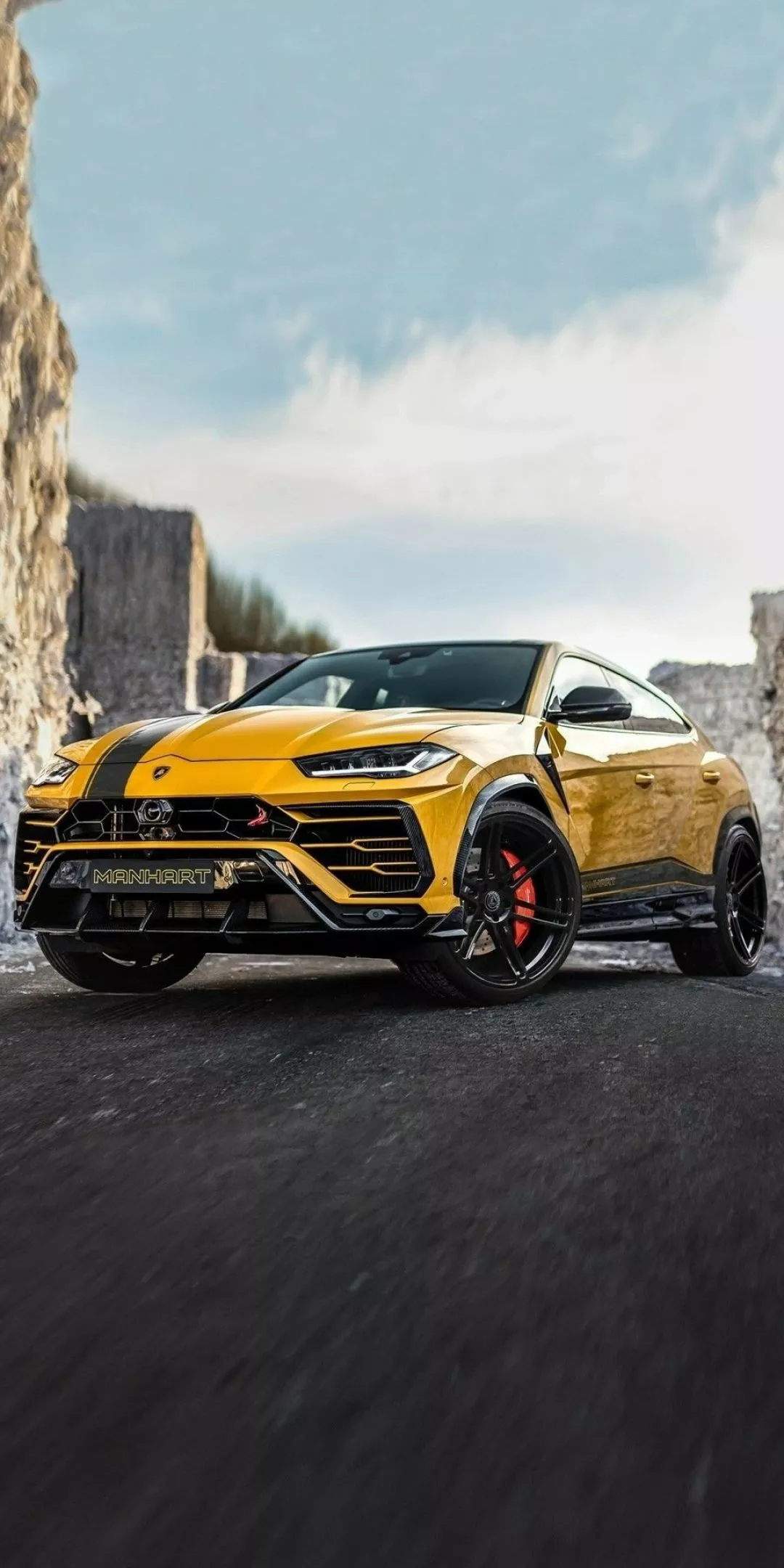 Lamborghini Urus Wallpaper