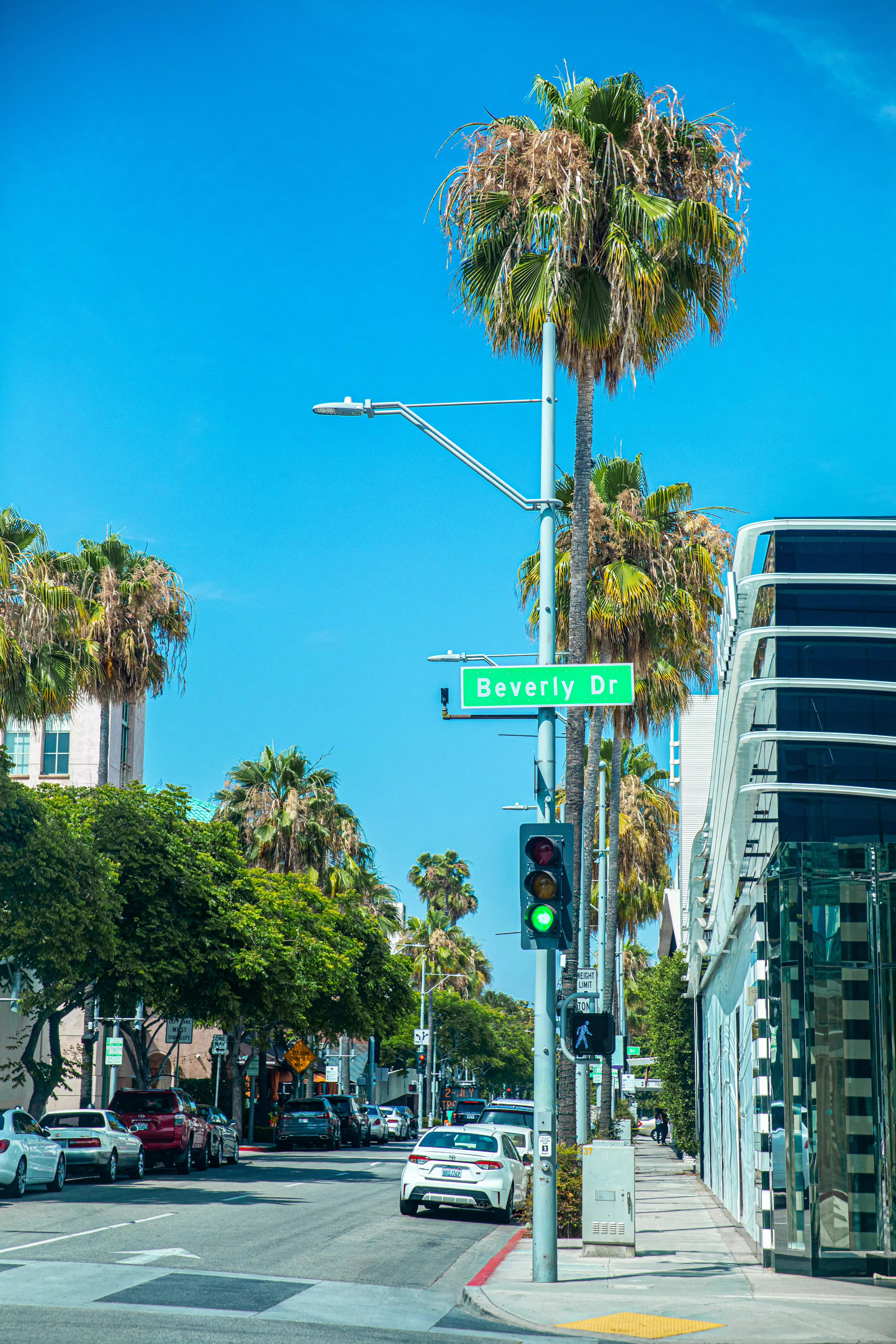 Beverly Hills & HD Image