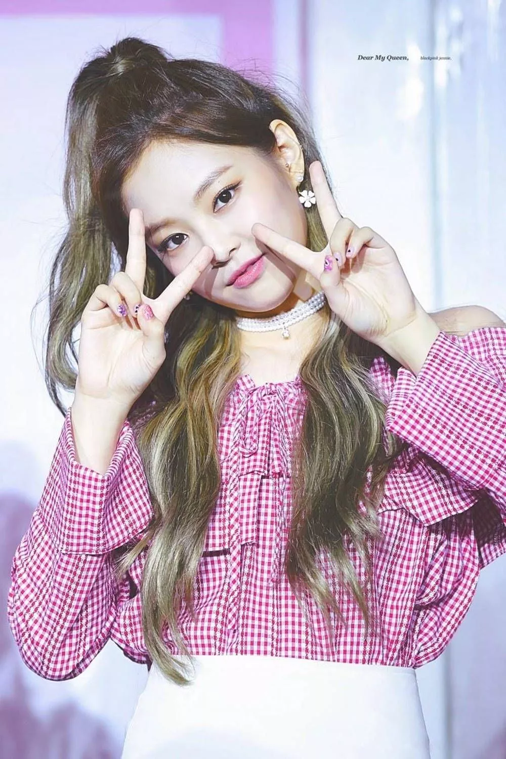 Download Blackpink Cute Jennie Peace