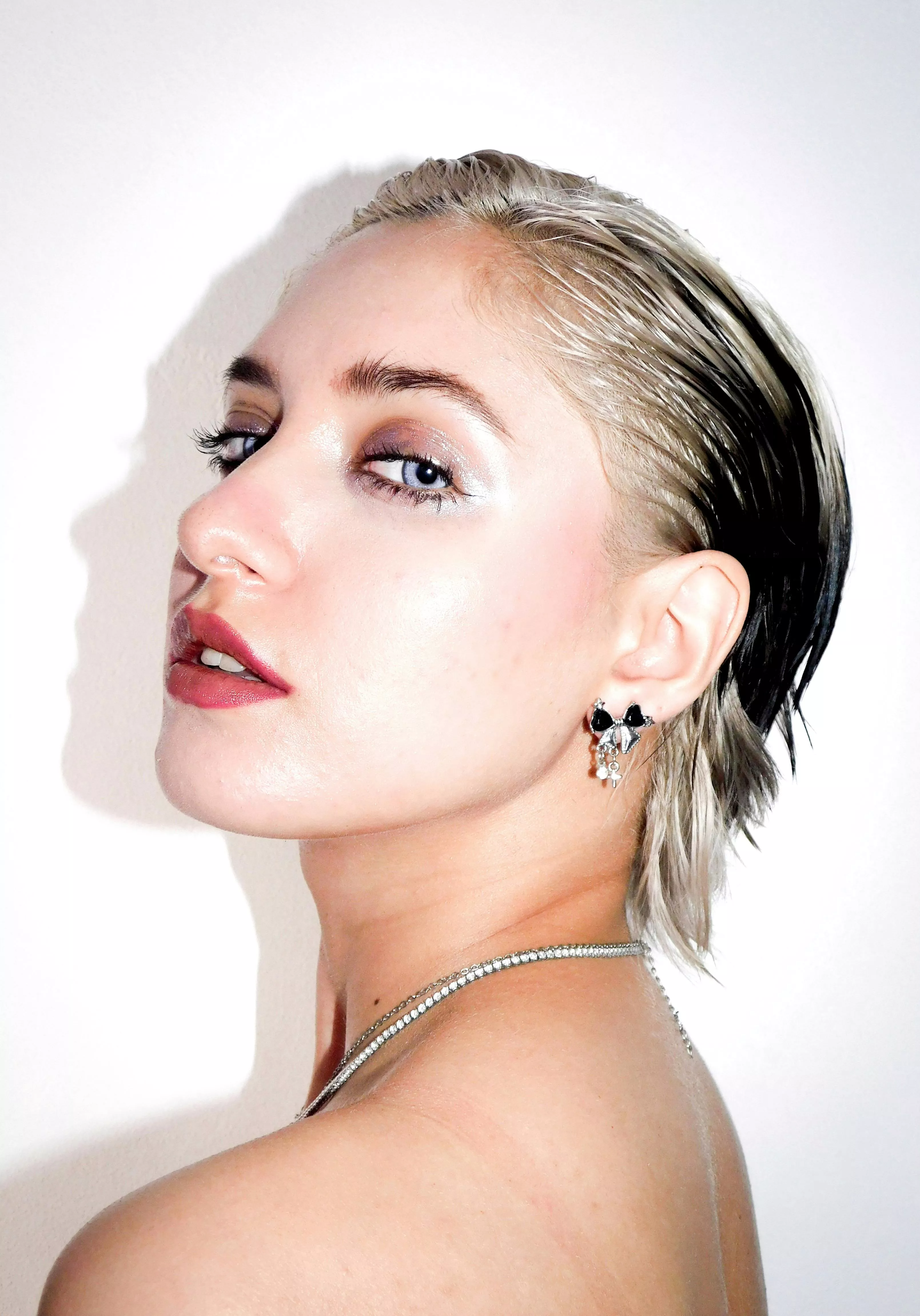 Classy Second Piercing Photo, Download