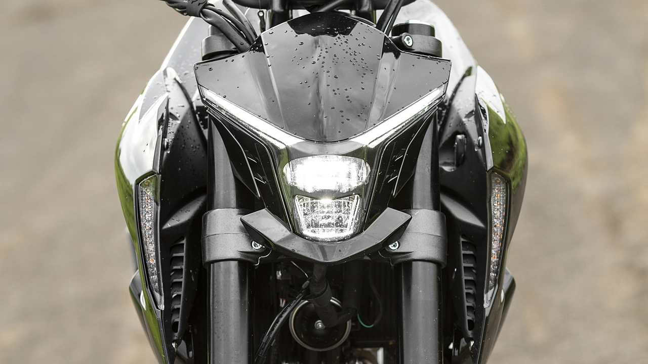 Zontes 350R Head Light Image