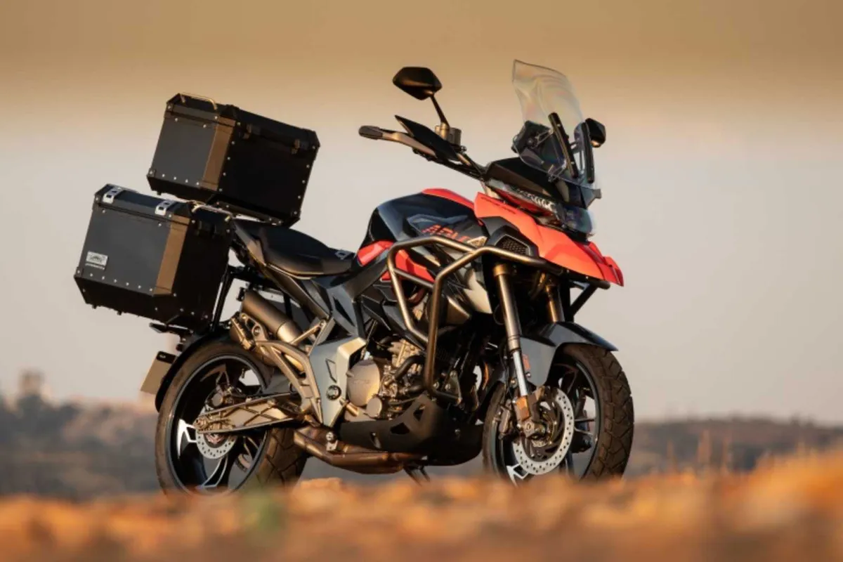 Hire a Zontes R 350 Motorcycle