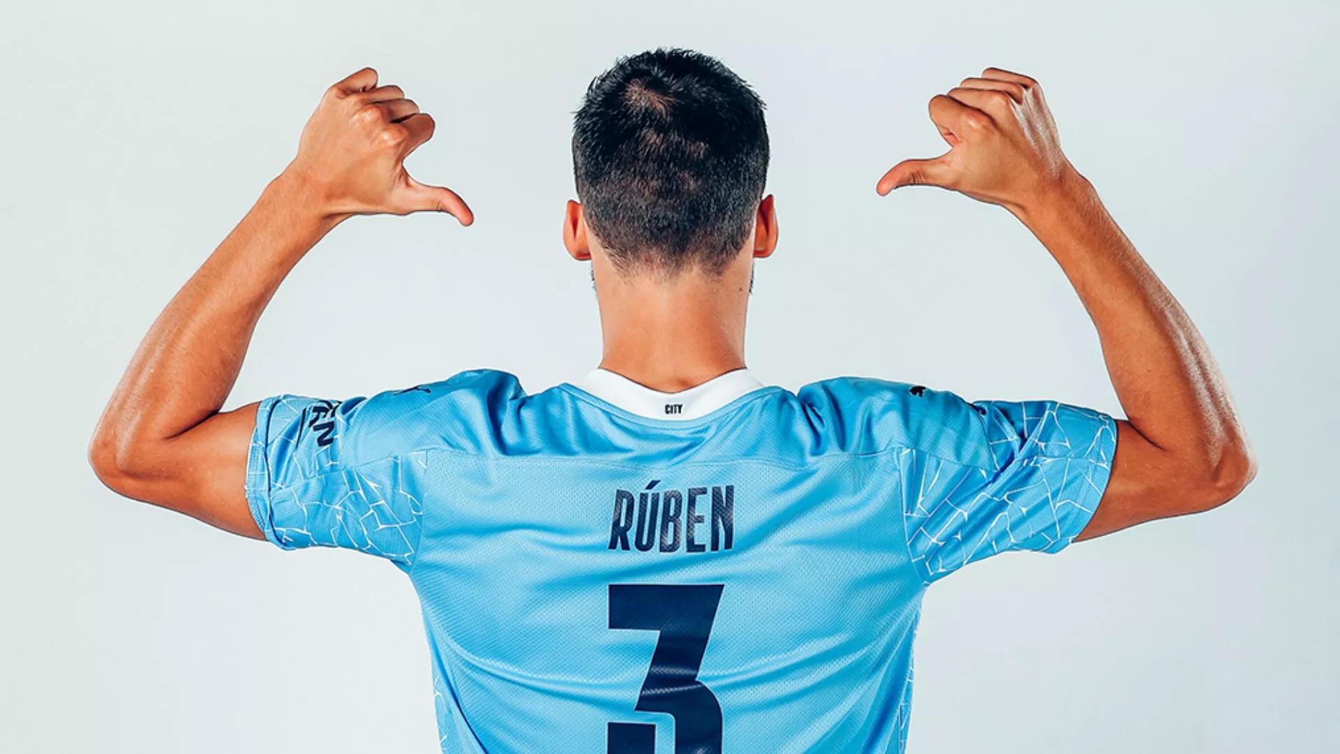 Dias completes £62m Manchester City