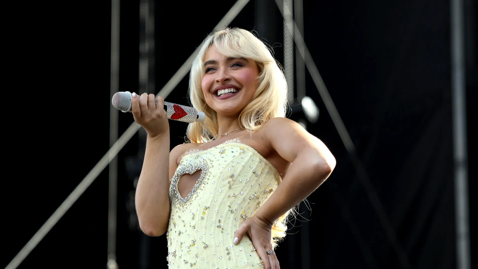 Here's when Sabrina Carpenter tickets