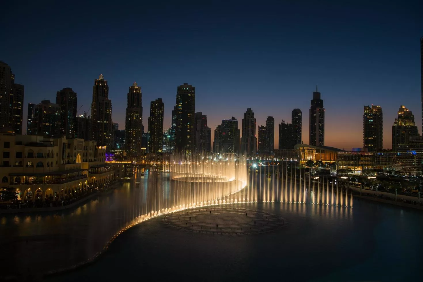 Dubai Fountain Image