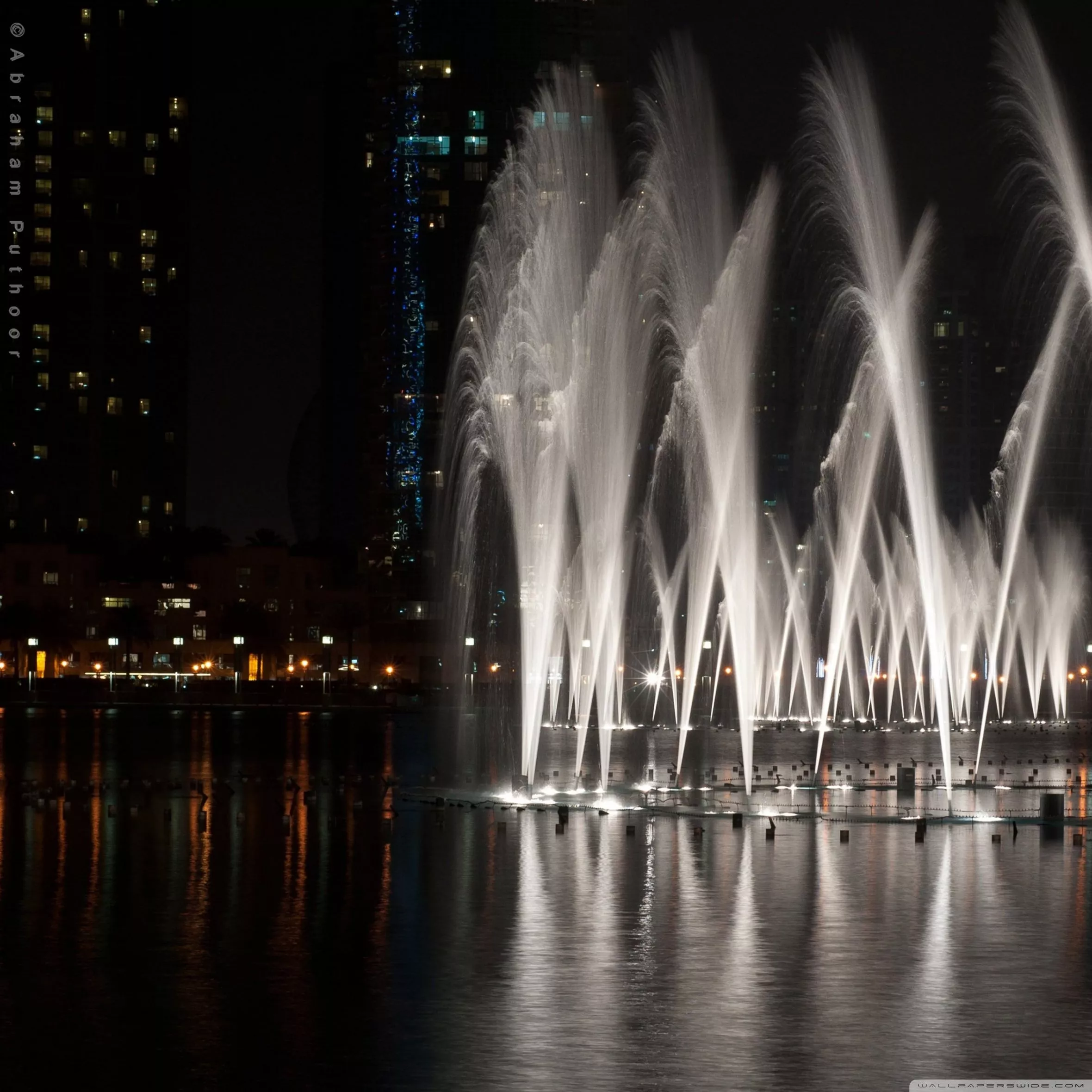 Dubai Fountain Show Ultra HD Wallpaper